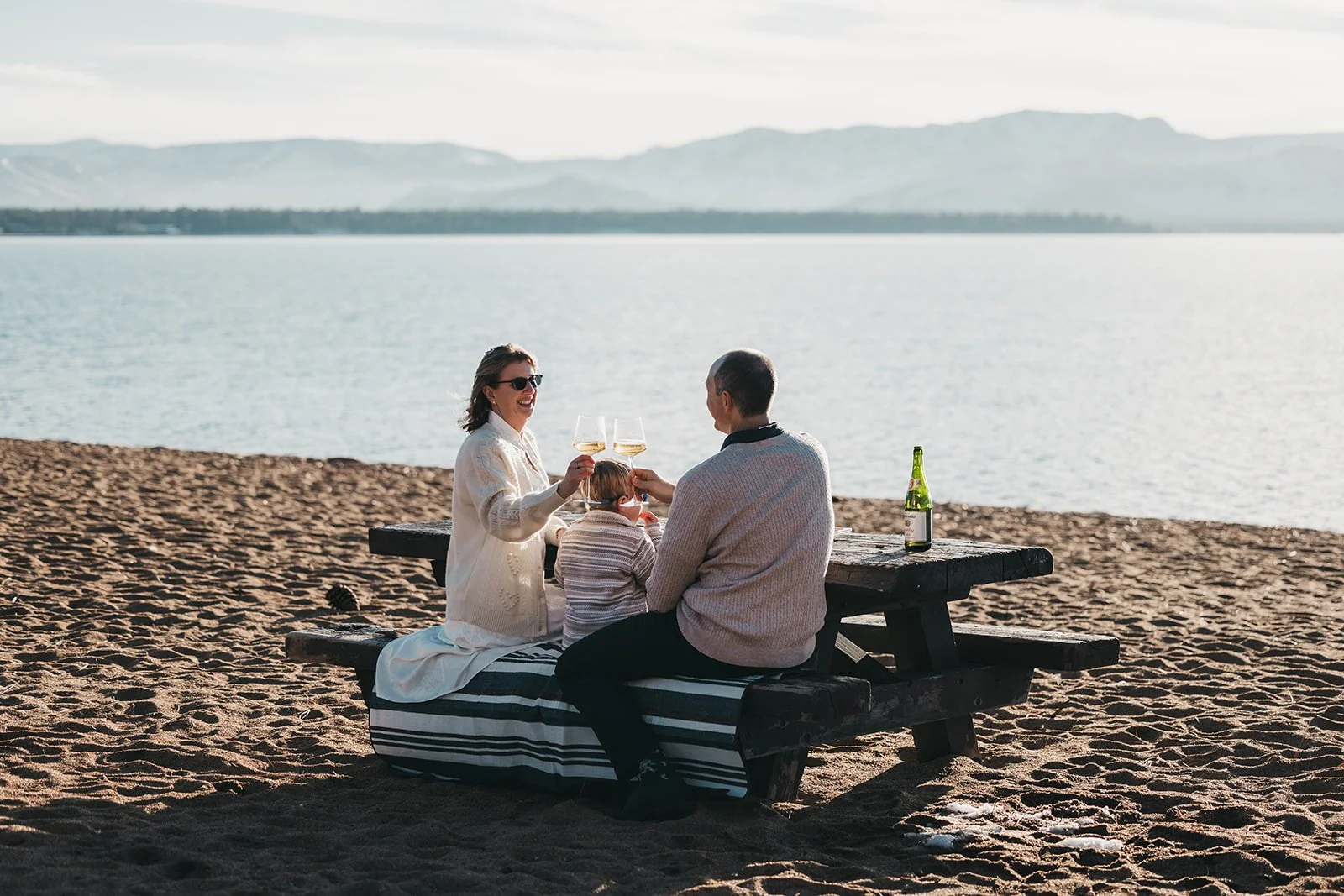 Melanie &amp; AJ's Lake Tahoe Family Session: A Winter Day in the Forest and on the Shore