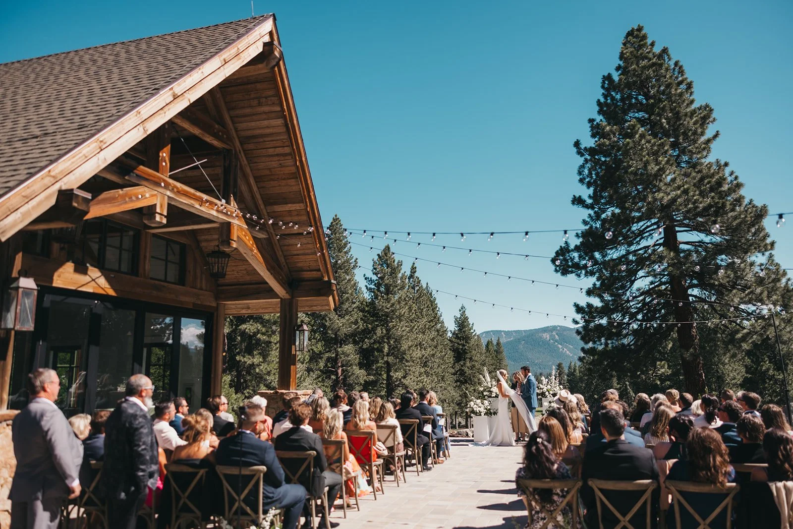 An Earthy Elegant Wedding at The Timbers at Old Greenwood