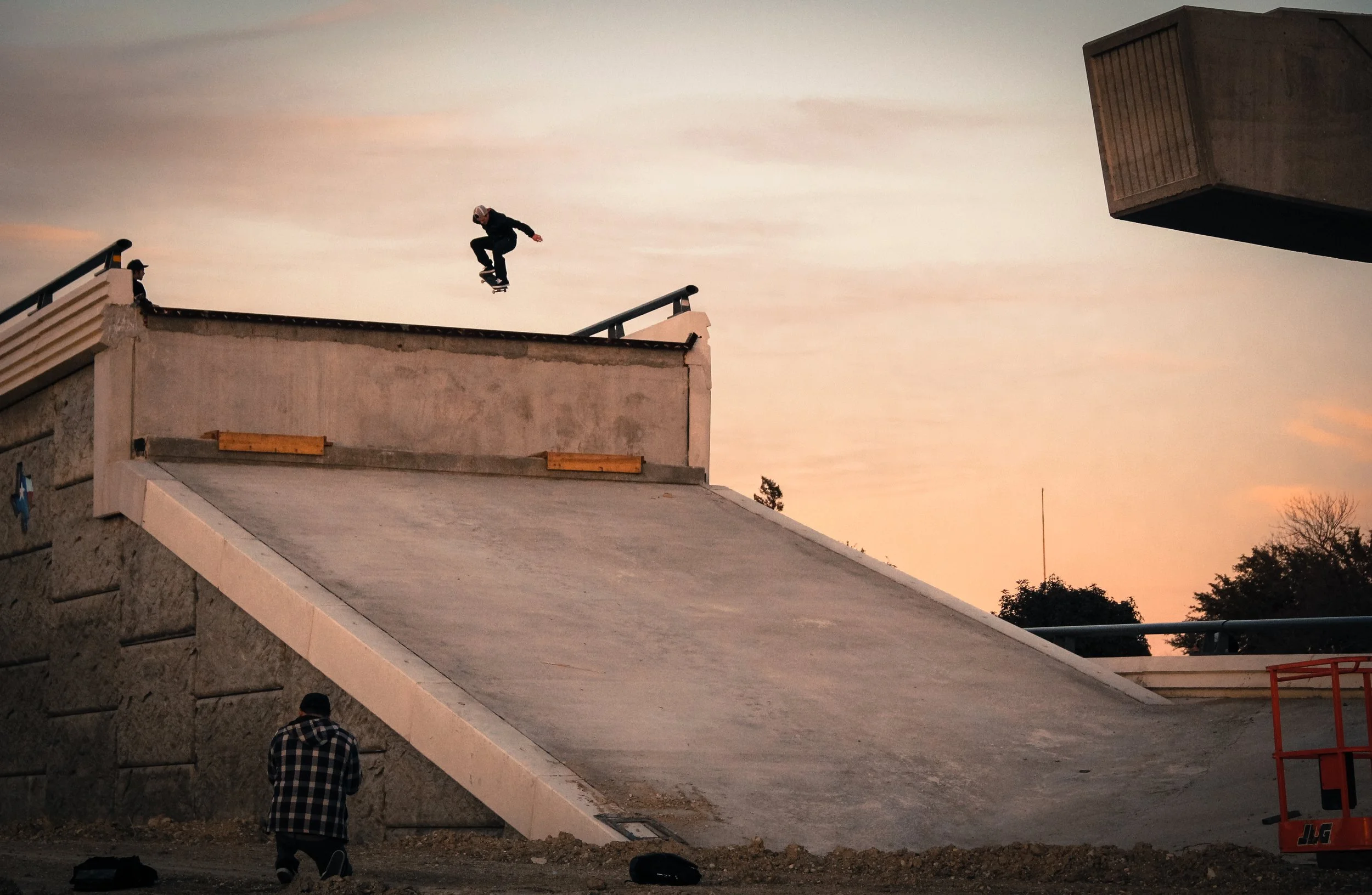 Cody Mcentire Nollie Hwy.jpg