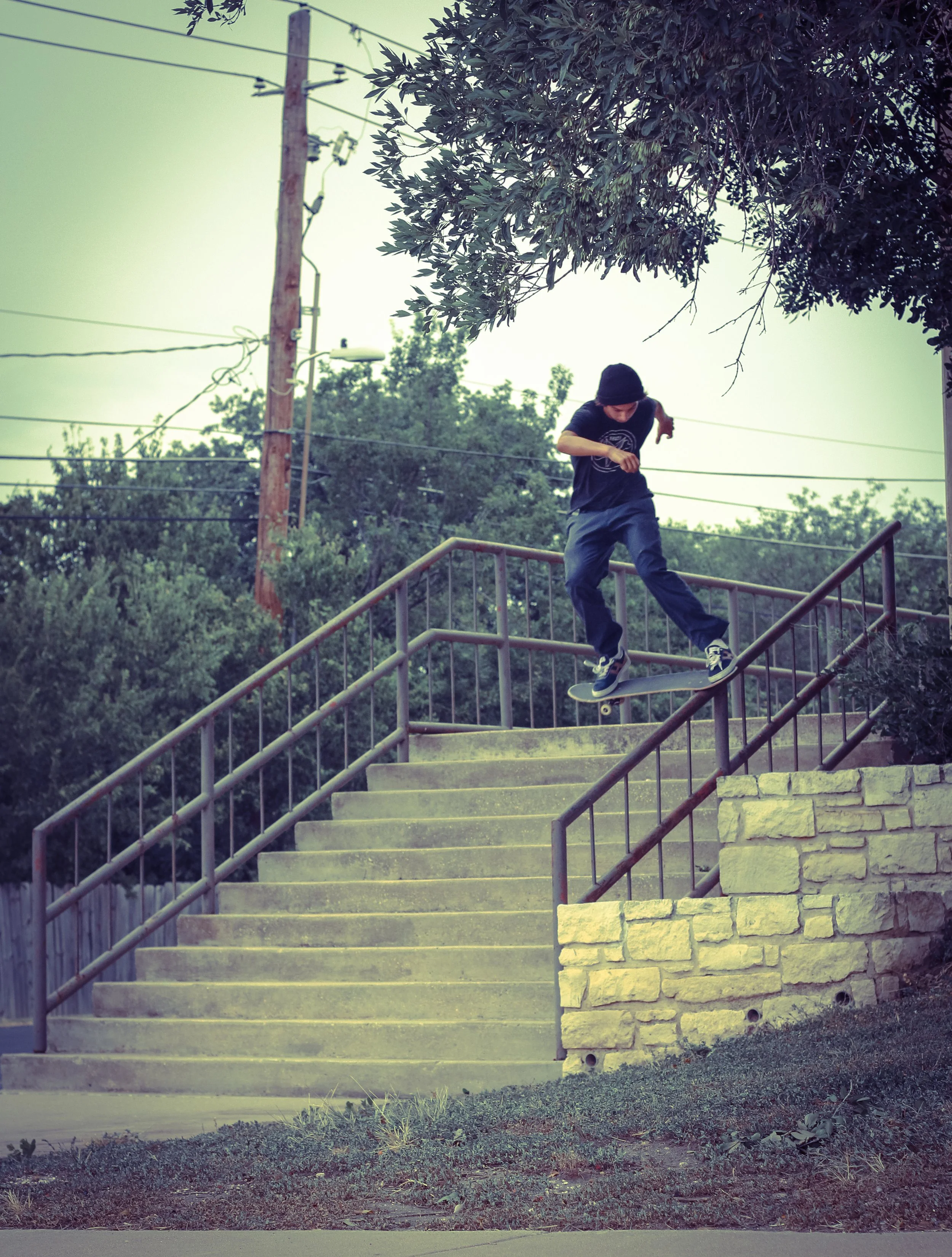 Brett Front Tail.jpg