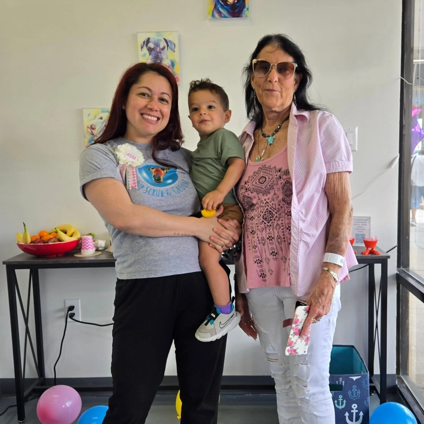 Hi Pup Scrub &amp; Groom Fam! 

As some of you may have noticed, our little fam is growing in more ways than one! 💕
That&rsquo;s right&mdash;our amazing owner and founder, Gaby, is expecting a baby girl in just 6 to 7 weeks!

As she prepares her cli