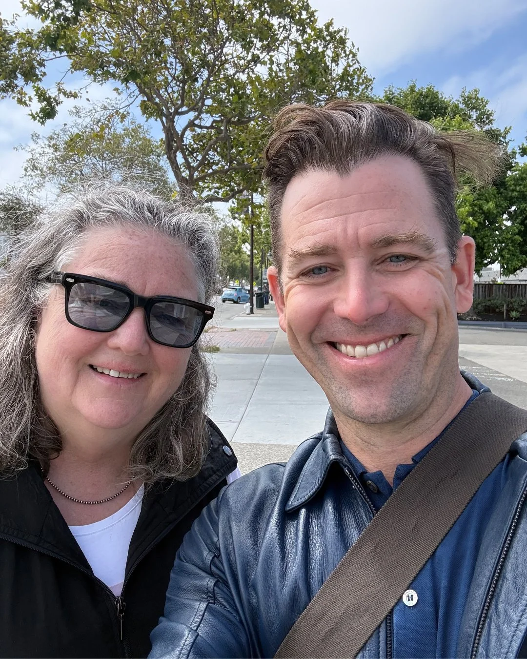 I'd like to welcome Cathy Farmer to the SocialQ, Inc. family!
👏
Cathy showed me incredible grace when I was rushing to drop off my son at a specialist and I was LATE ⏰and disorganized at the start of our first meeting. Not exactly the first impressi