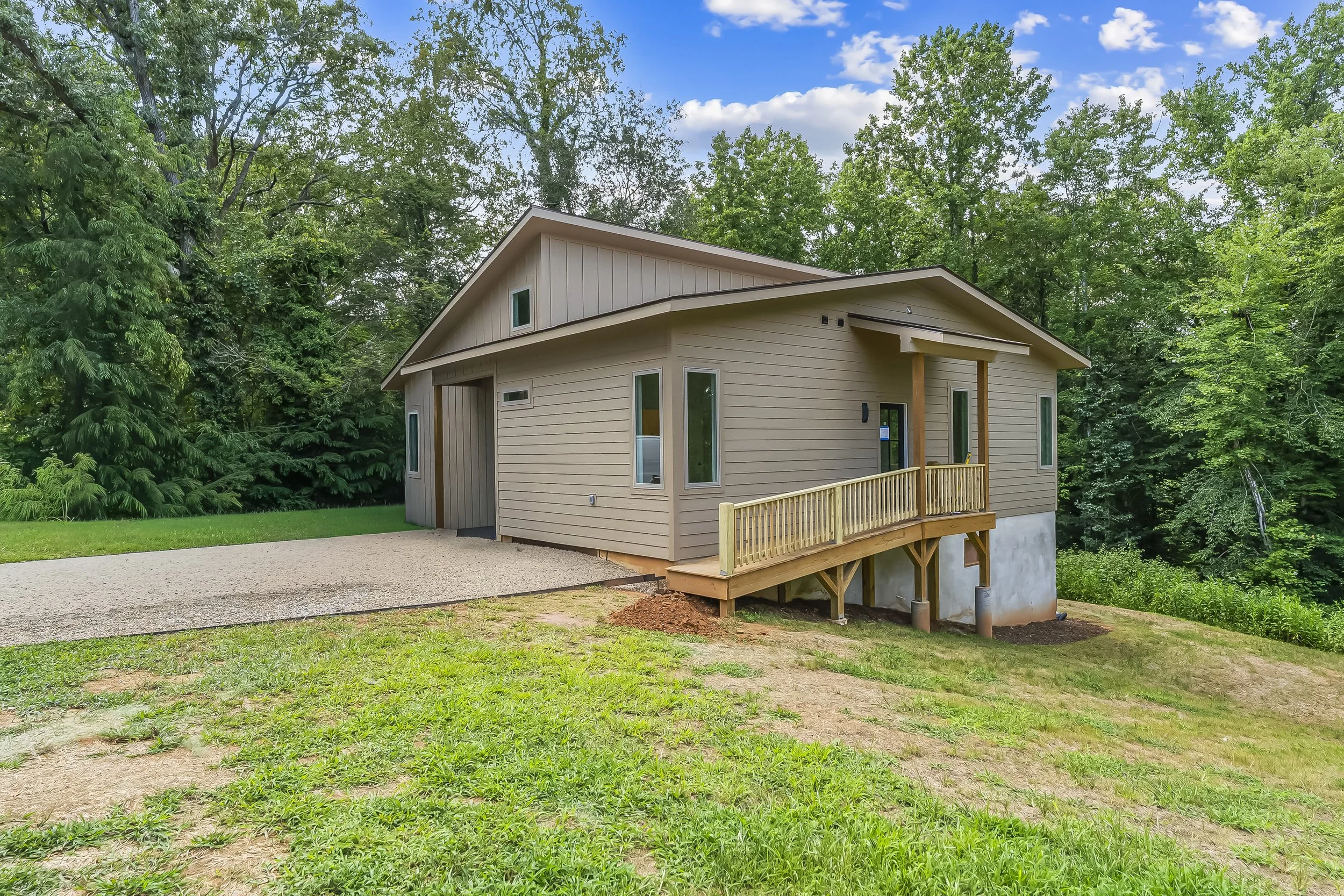 CONVERTIBLE PROPERTIES DUPLEX