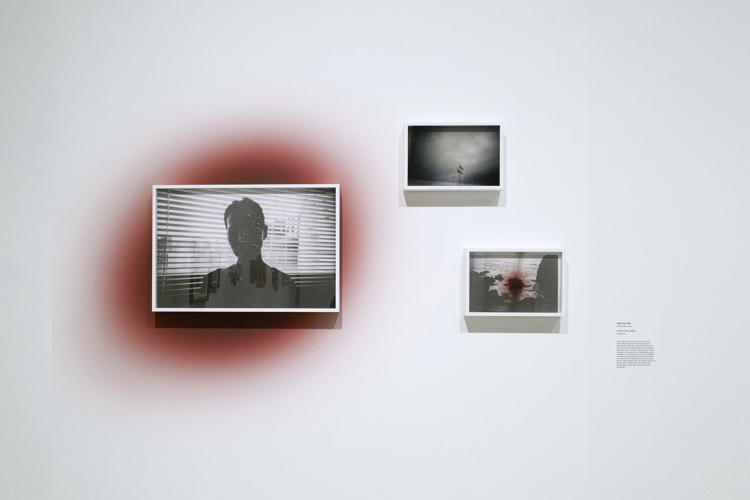 Wu Chia Yun 吳家昀 mother-land International Center of Photography