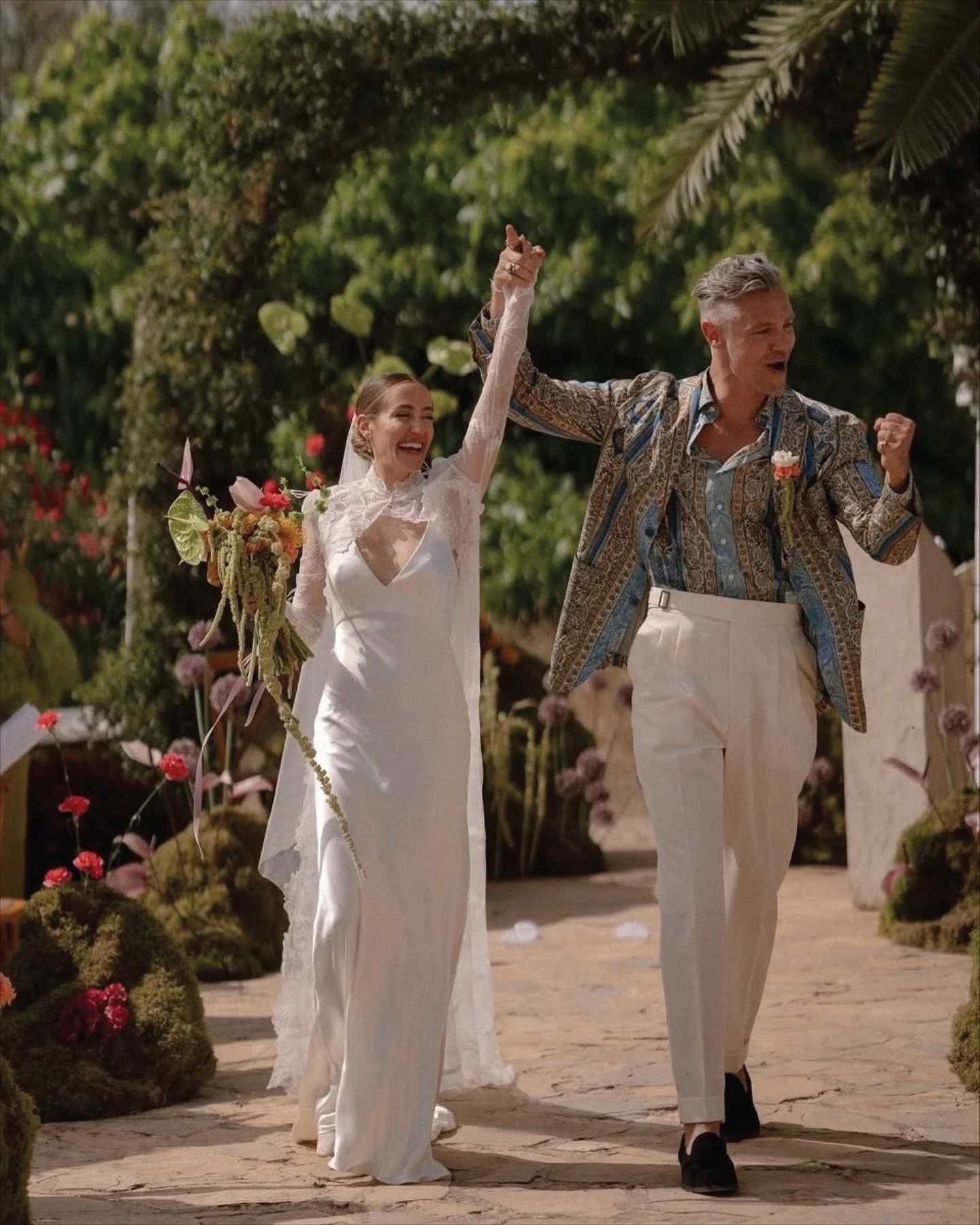 No one&rsquo;s quite as cool as Abby and Krishan 🪩 ✨ 🌴 🐆 

Planner @ruthalexanderweddings 
Photography @biancasardi.photography 
Floral design @bandarra_floralworkshop 
Invitations and menus @peggyandpolly_ 

#weddingstationerydesigner #luxurywedd