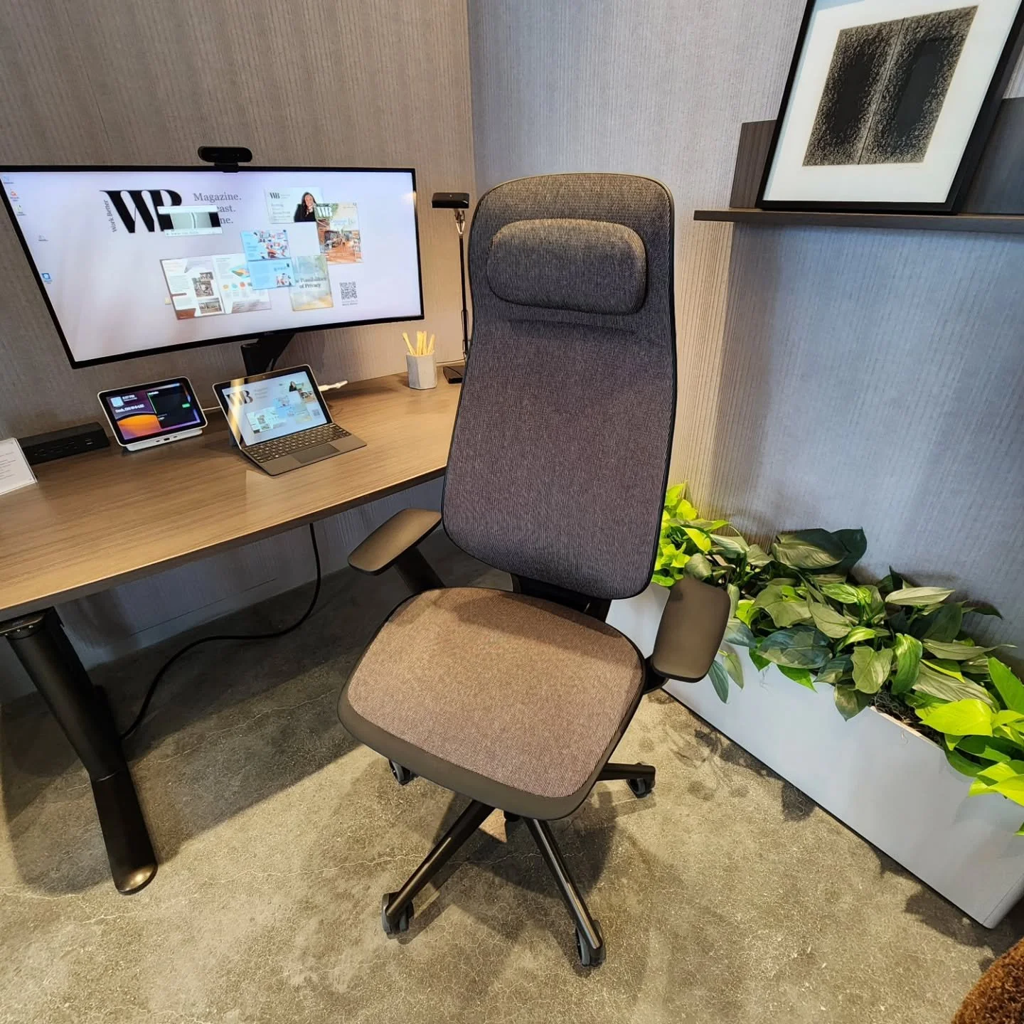 Steelcase Karman high back at #neocon2025