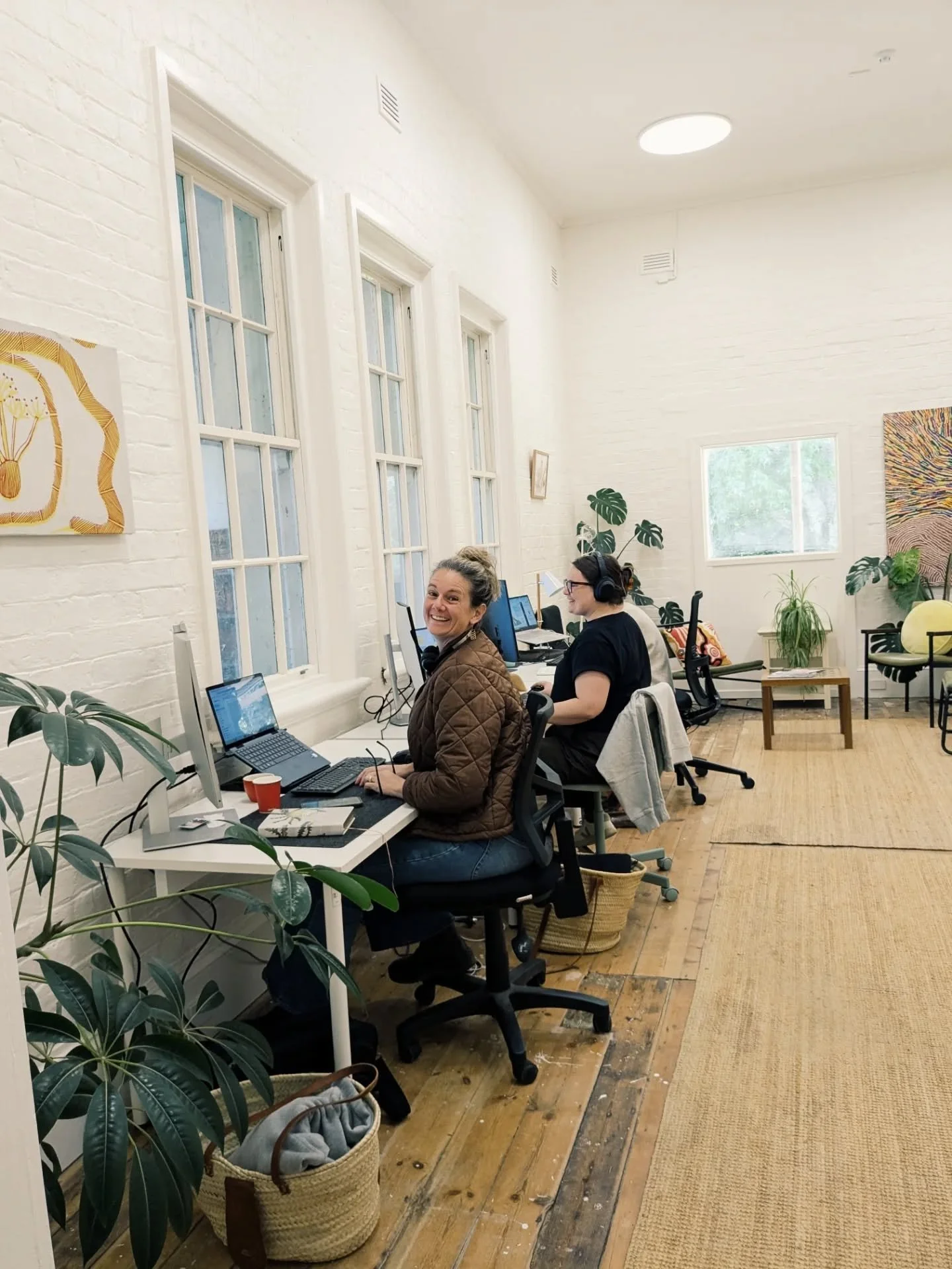 Nice bright crisp sunny autumn mornings in the space ✨