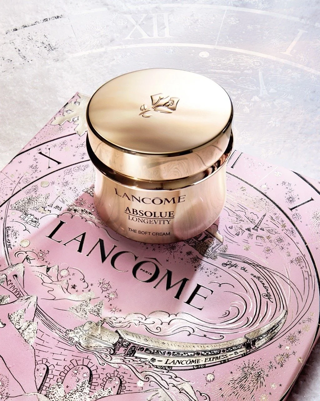 Lan_dmi_holiday_25_still_life_absolue_material_extended_150_RGB_4_5 - Grande - Grande.jpeg