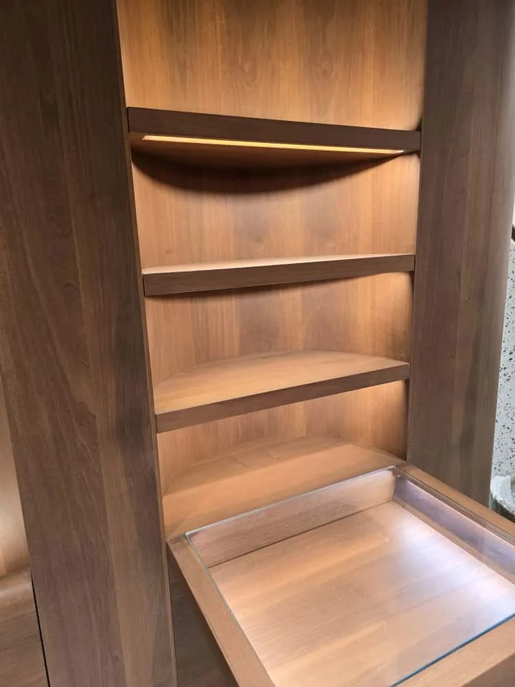 PHOTO-2025-11-06-19-54-18 2.jpg