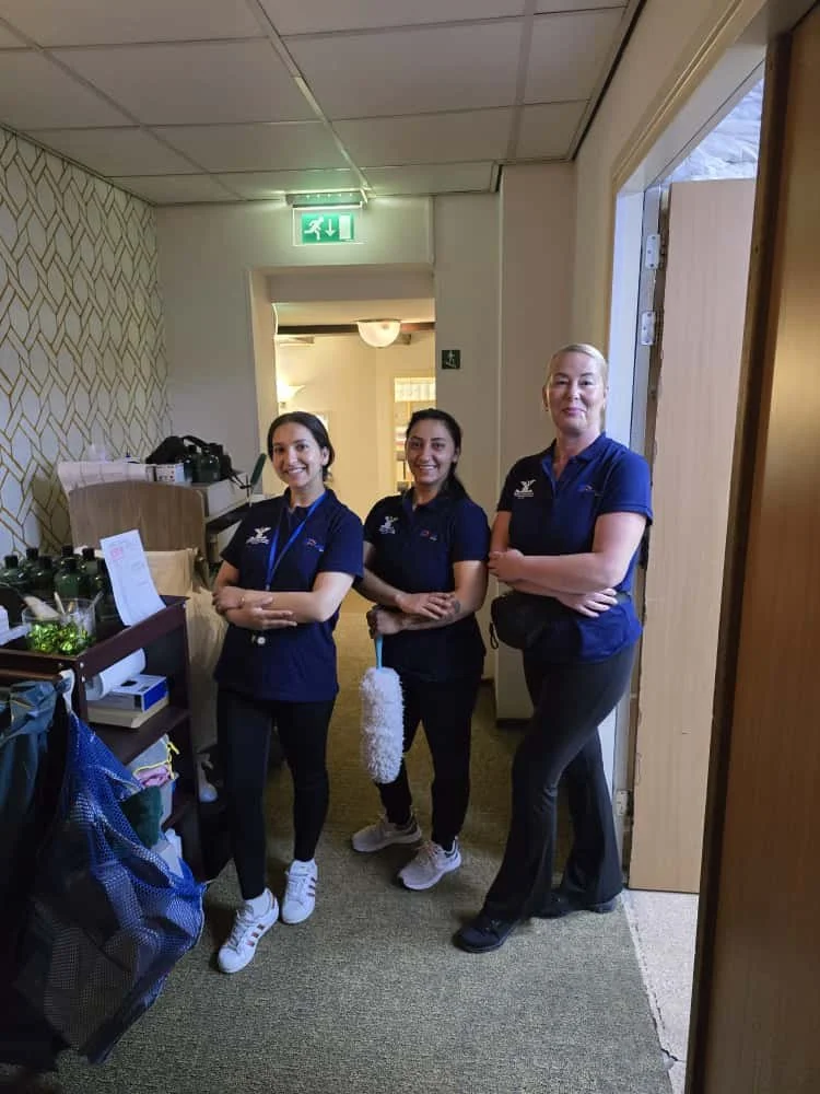 PHOTO-2025-11-06-19-55-26 3.jpg