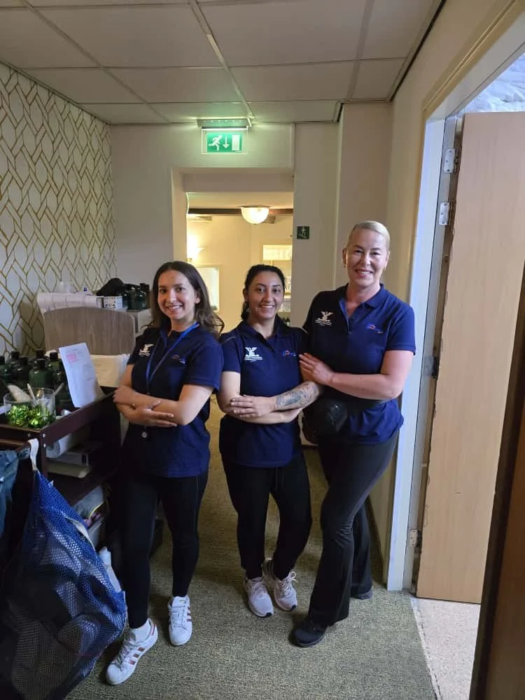 PHOTO-2025-11-06-19-55-27 3.jpg