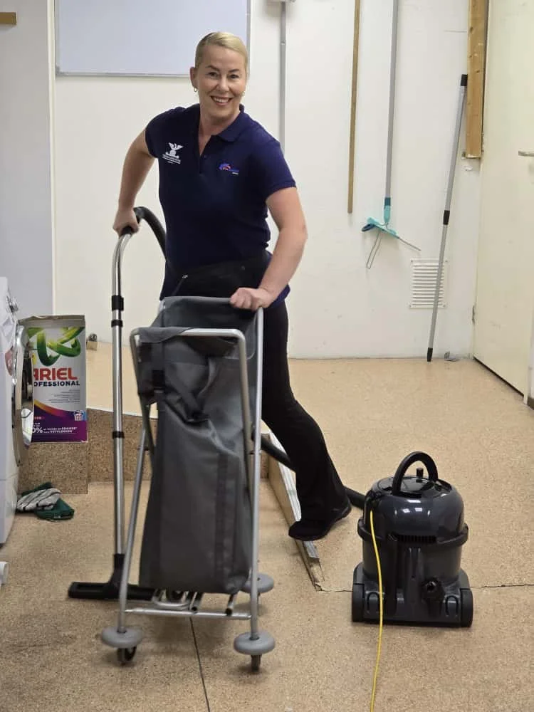 PHOTO-2025-11-06-19-55-44 3.jpg