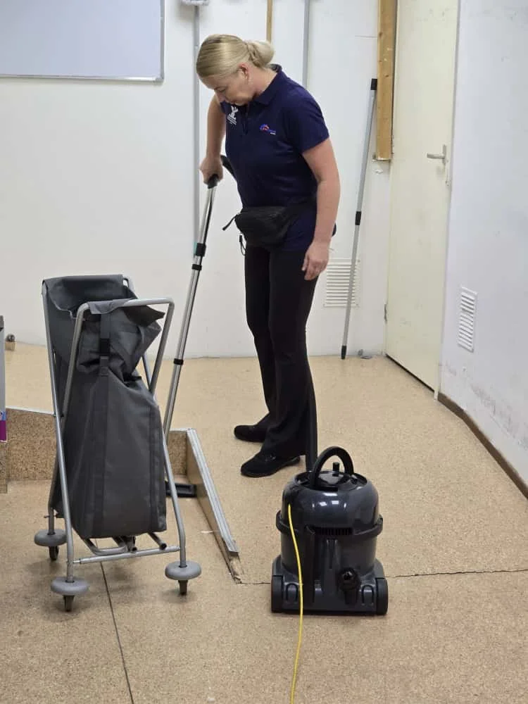 PHOTO-2025-11-06-19-55-44 5.jpg