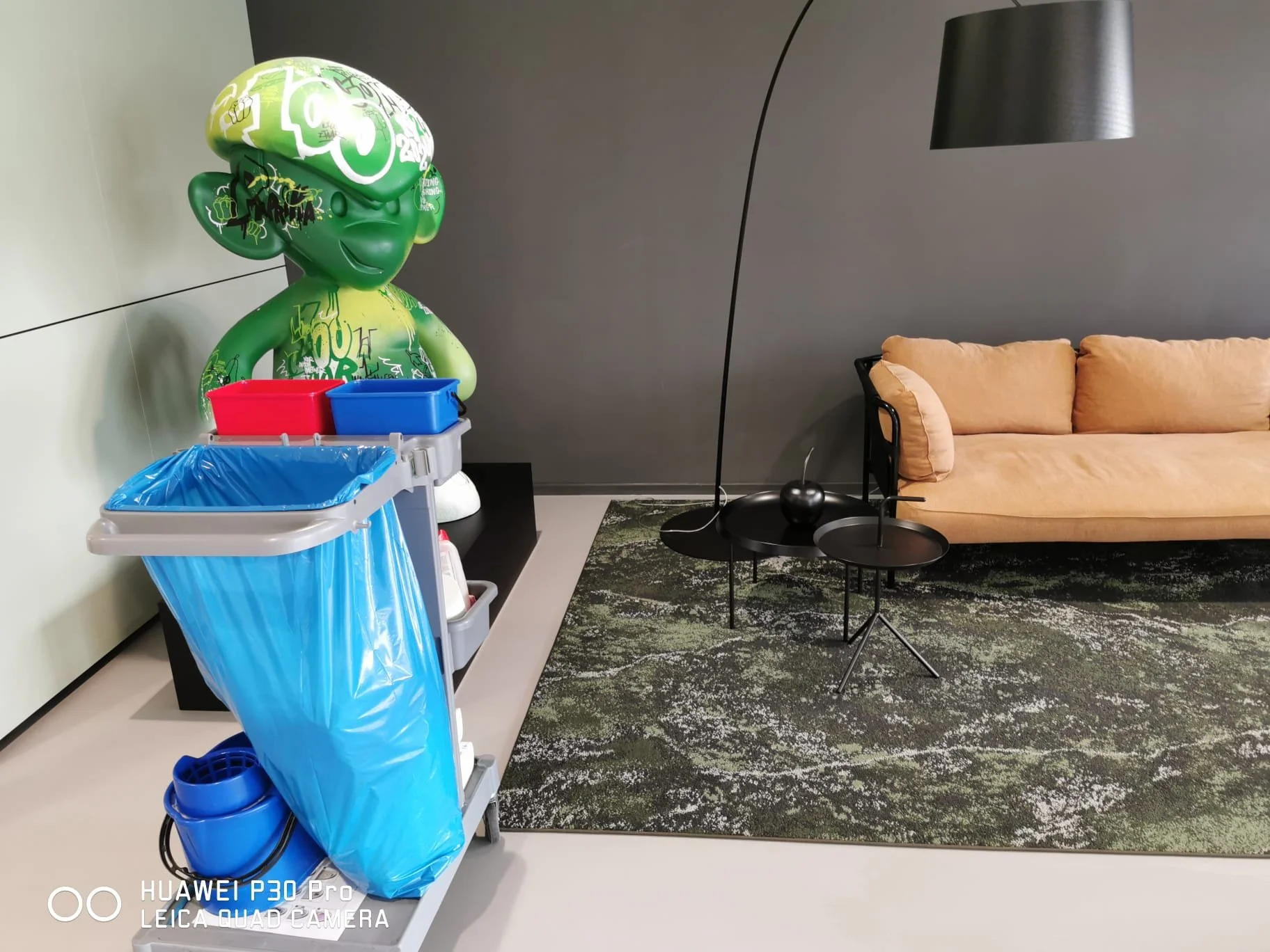 PHOTO-2025-11-06-20-00-09 3.jpg