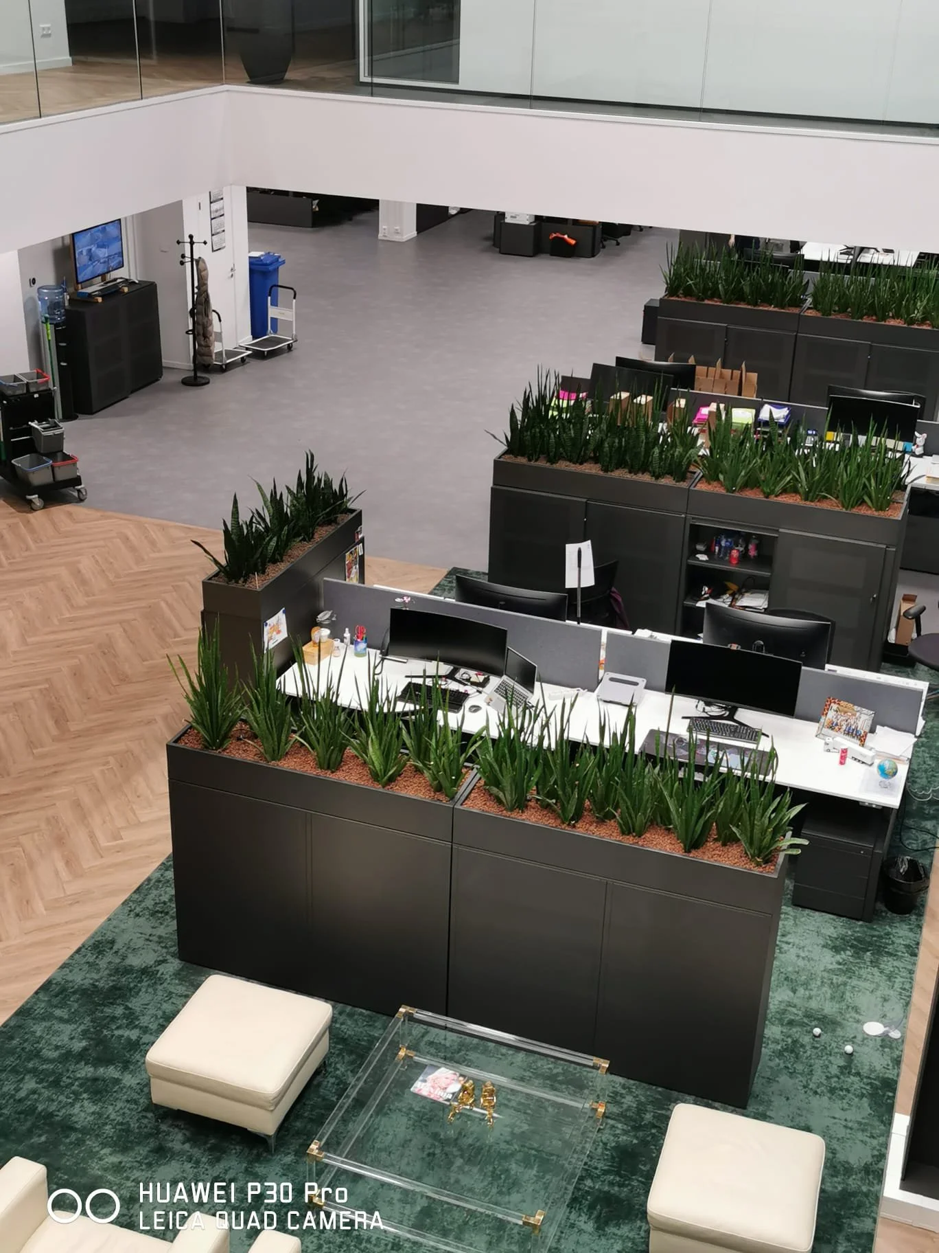 PHOTO-2025-11-06-20-01-53 4.jpg