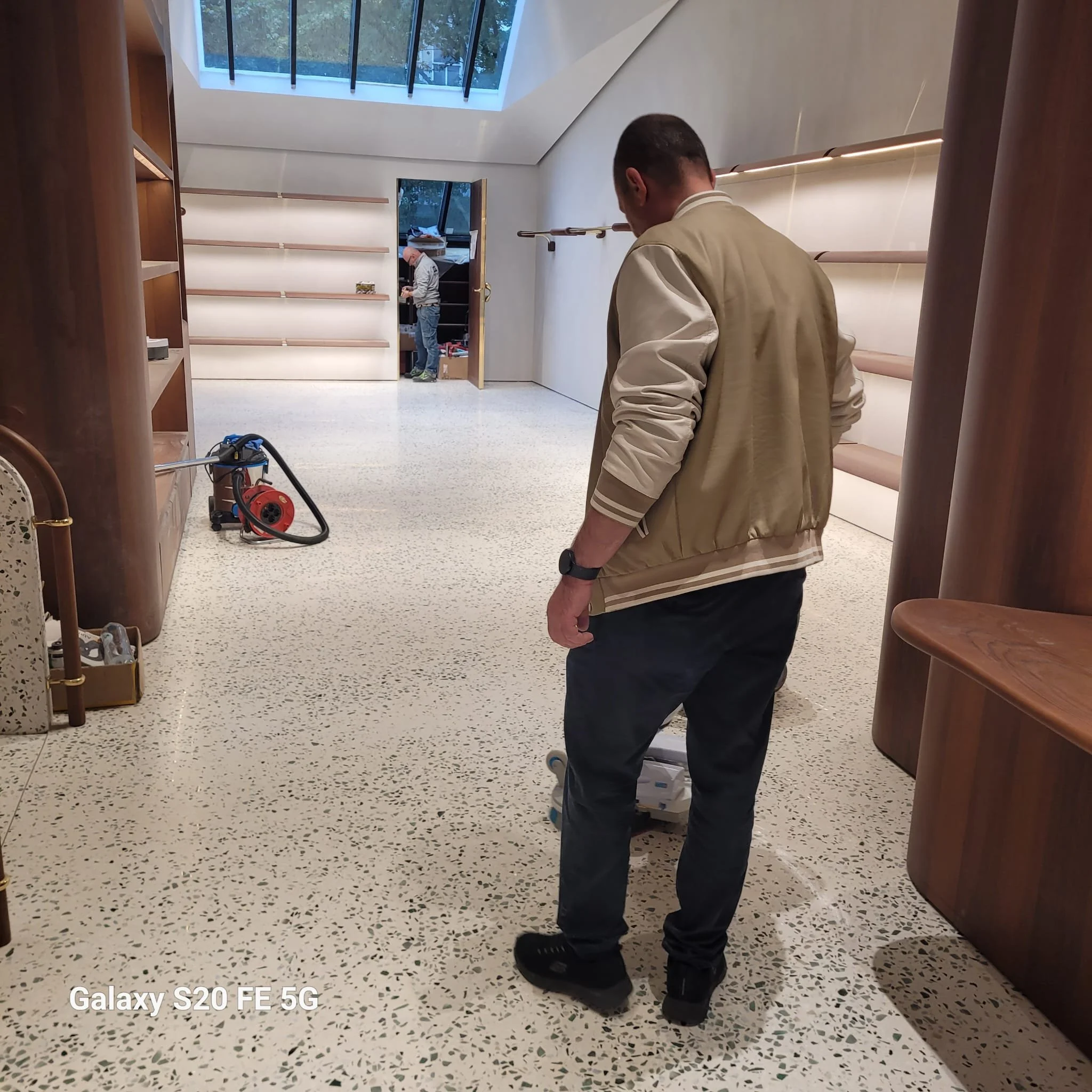 PHOTO-2025-11-06-20-08-18 11.jpg