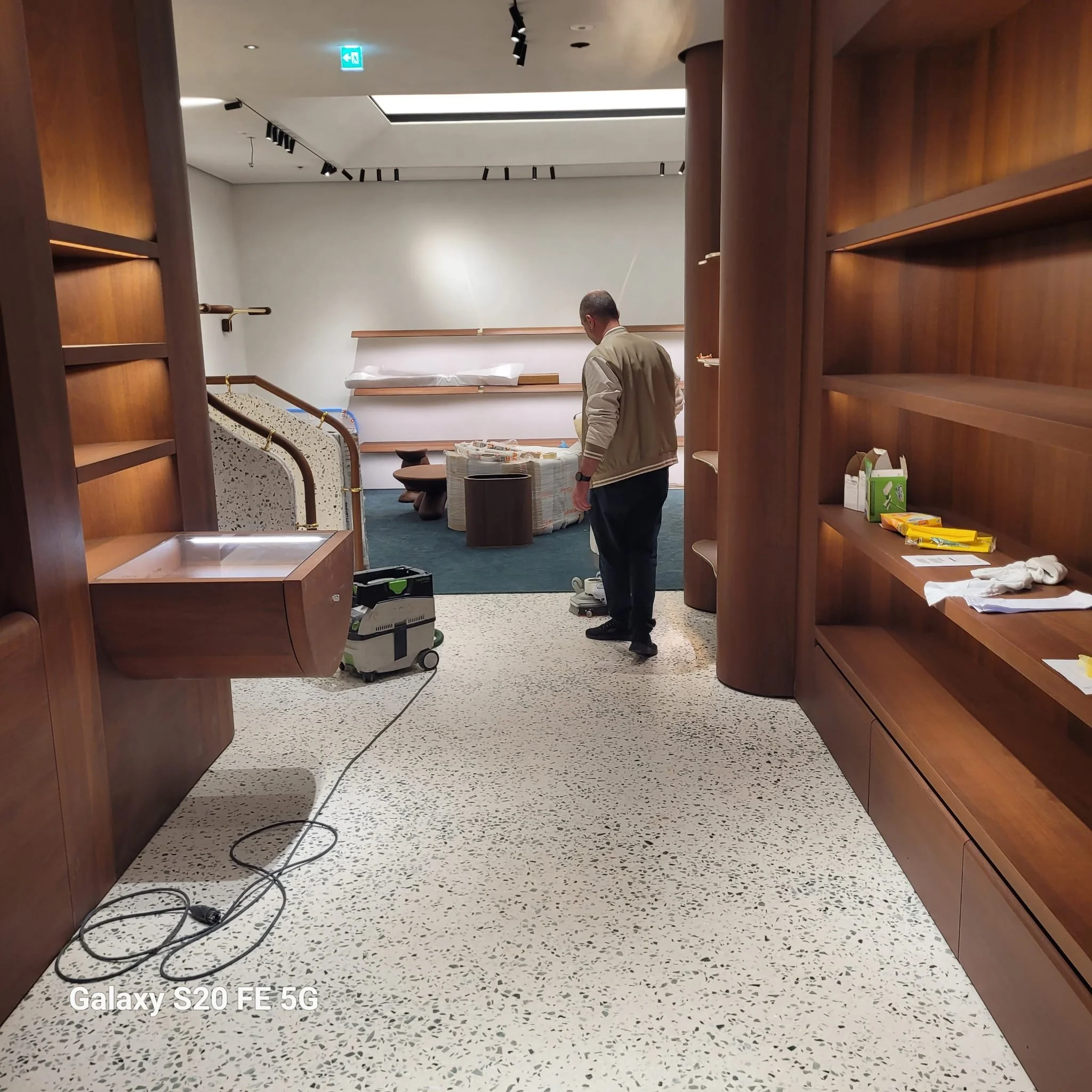 PHOTO-2025-11-06-20-08-19 3.jpg