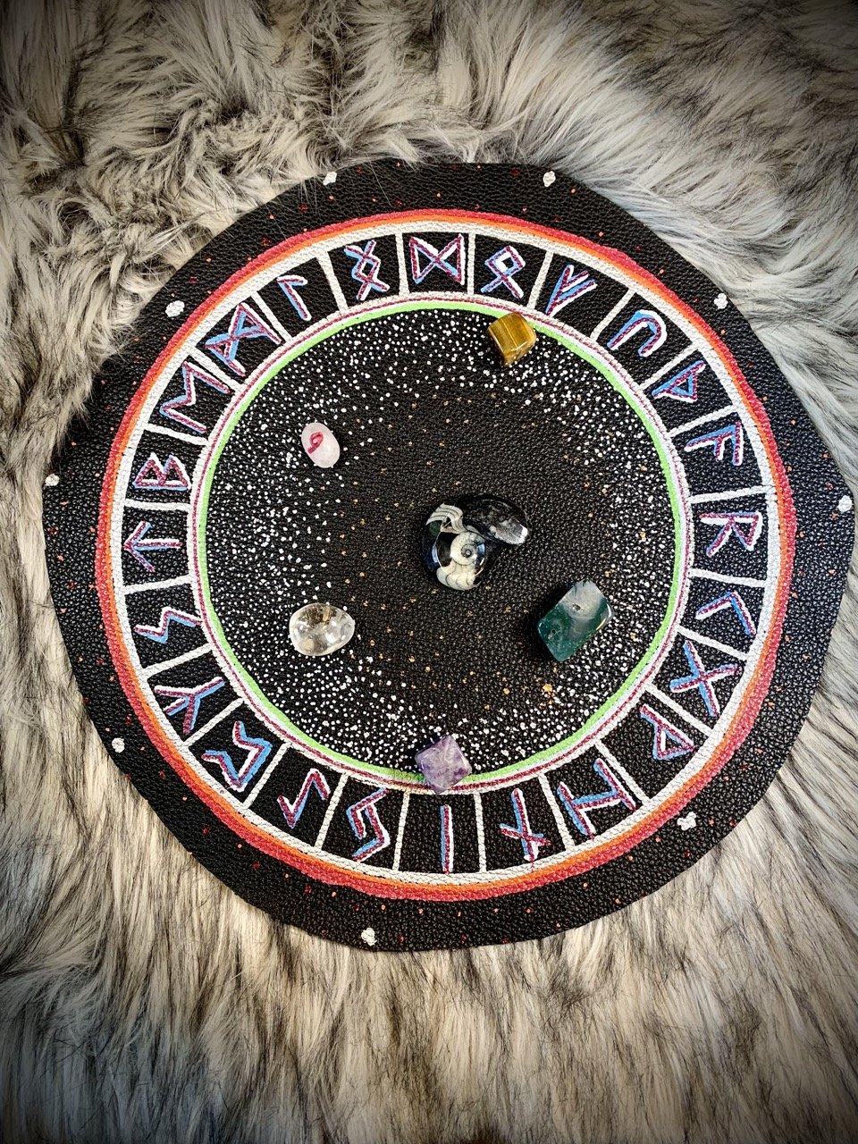 Divination Mat Elder Futhark Rune DME-B2