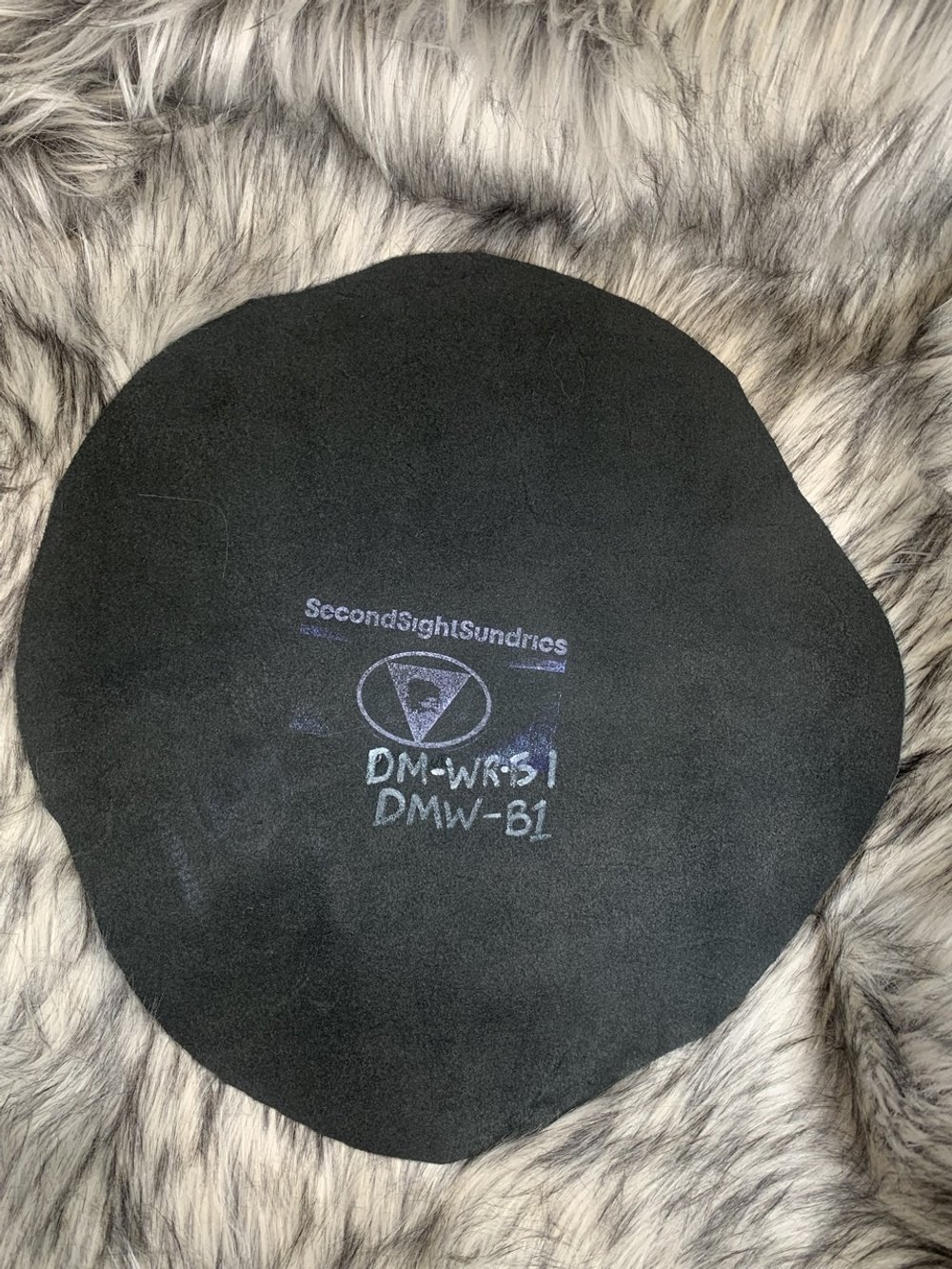 Divination Mat Witch DMW-B1