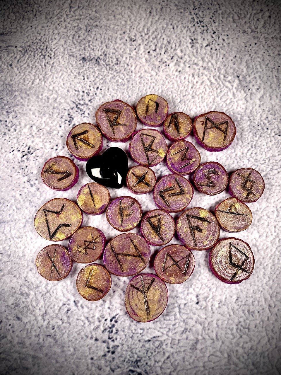 Runes Elder Futhark EF-102