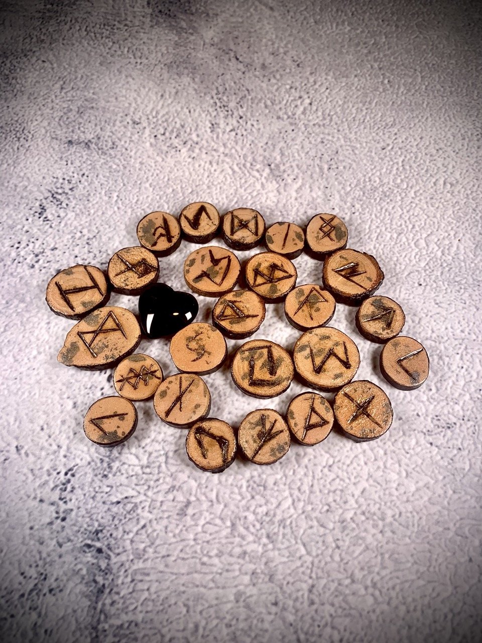 Runes Elder Futhark EF-103