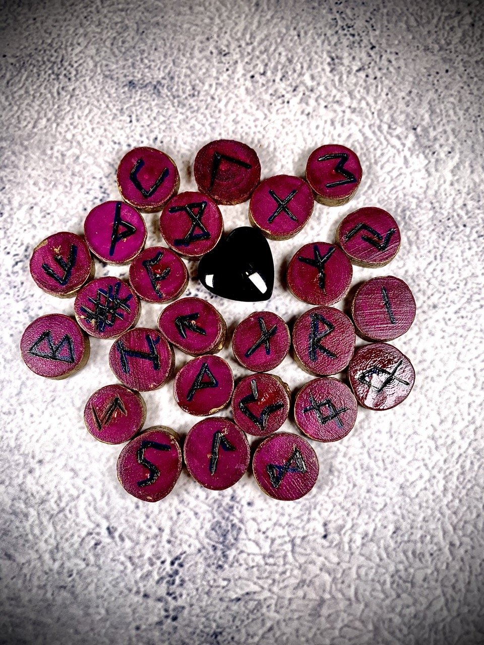 Runes Elder Futhark EF-104