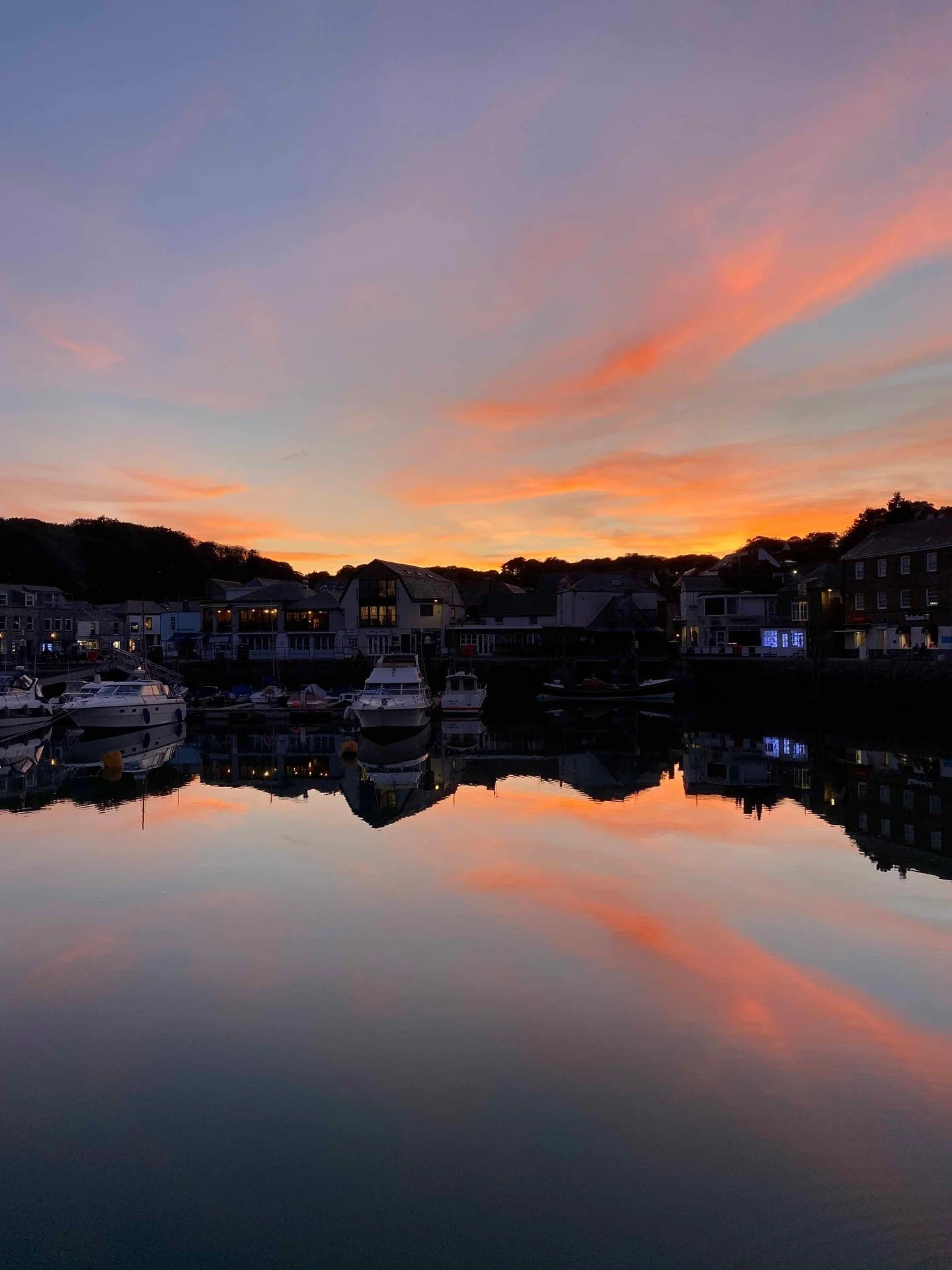 An absolutely stunning evening in Padstow, what a stunning sky!  Happy Halloween everyone!

If you'd like to book bikes you can do this via the website or by phone: 01208 813050
www.bridgebikehire.co.uk

We are still offering reduced rates from 2pm, 