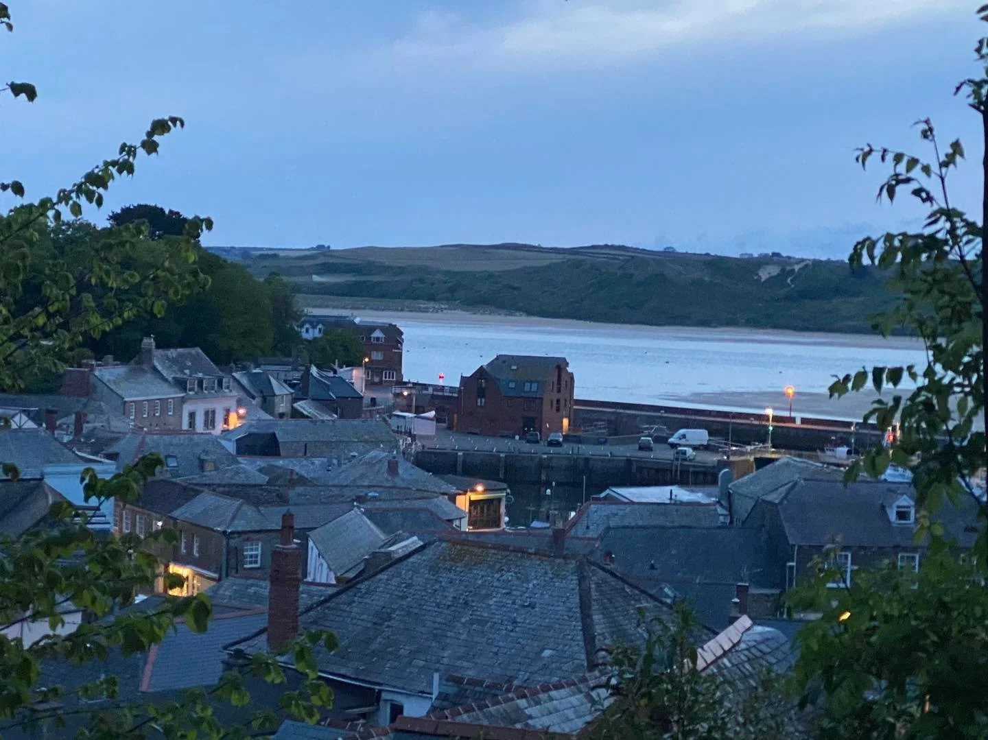 There&rsquo;s times when I lie in bed struggling to sleep 
There&rsquo;s other times when I think, sod it I&rsquo;m going out! 
The second option is definitely better ❤️

Hope you have a peaceful start to your week x

#padstow #sleep #dawn #cornwall 