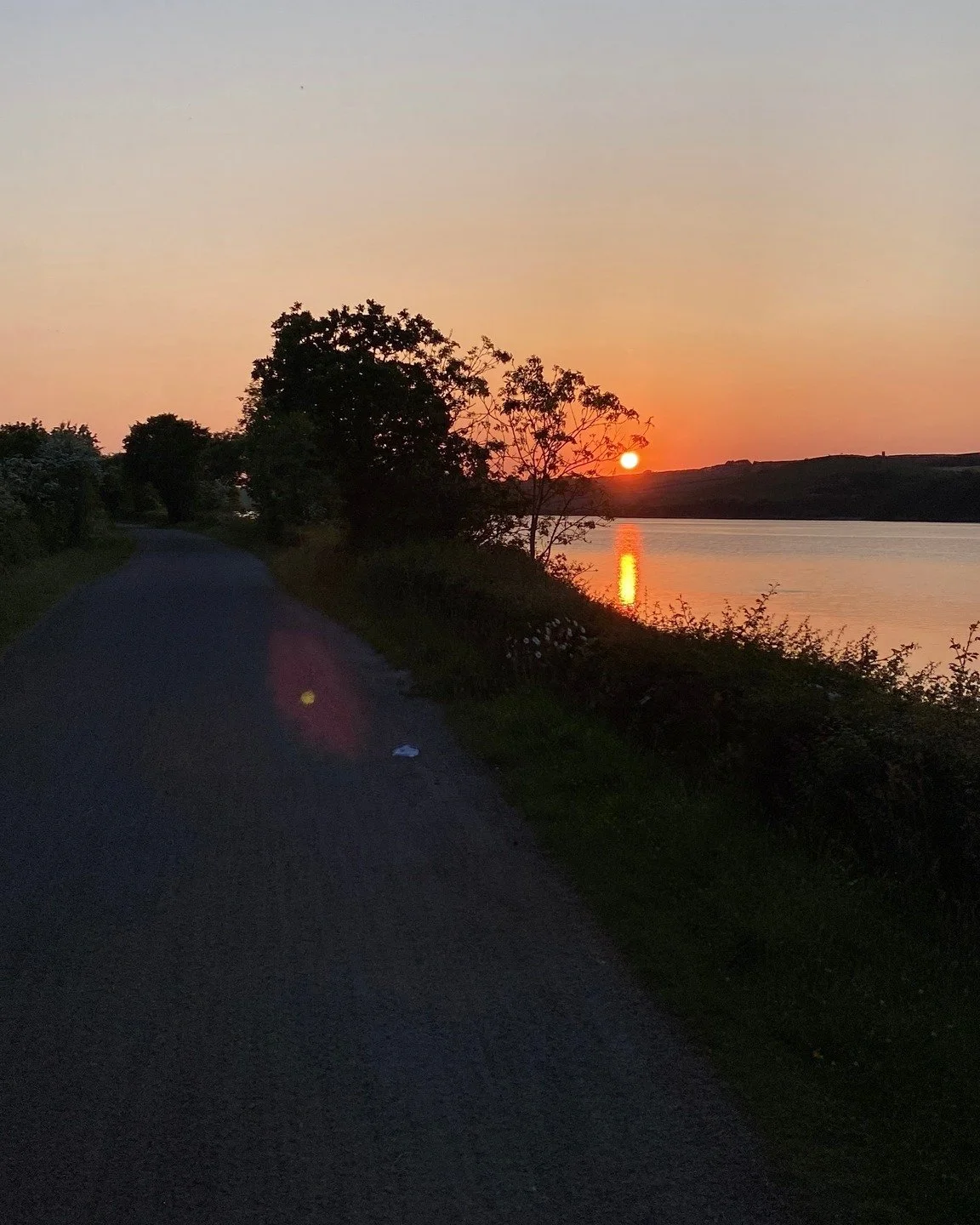 Evening rides. 🌅
Available all year round &mdash; just turn up from 2pm, enjoy 20% off, and get yourself back before dark. It's honestly some of the best value on the Camel Trail, and arriving into Padstow in the evening sunshine with a table booked
