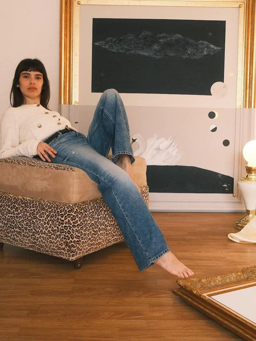 Meet painter and psychoanalyst Carolina Barrios @carolacaracol featured at @halfofvenus gallery. Explore her work on the gallery&rsquo;s website.
Carolina Barrios is an artist and Mexican Psychoanalyst. She has collected frames from different periods