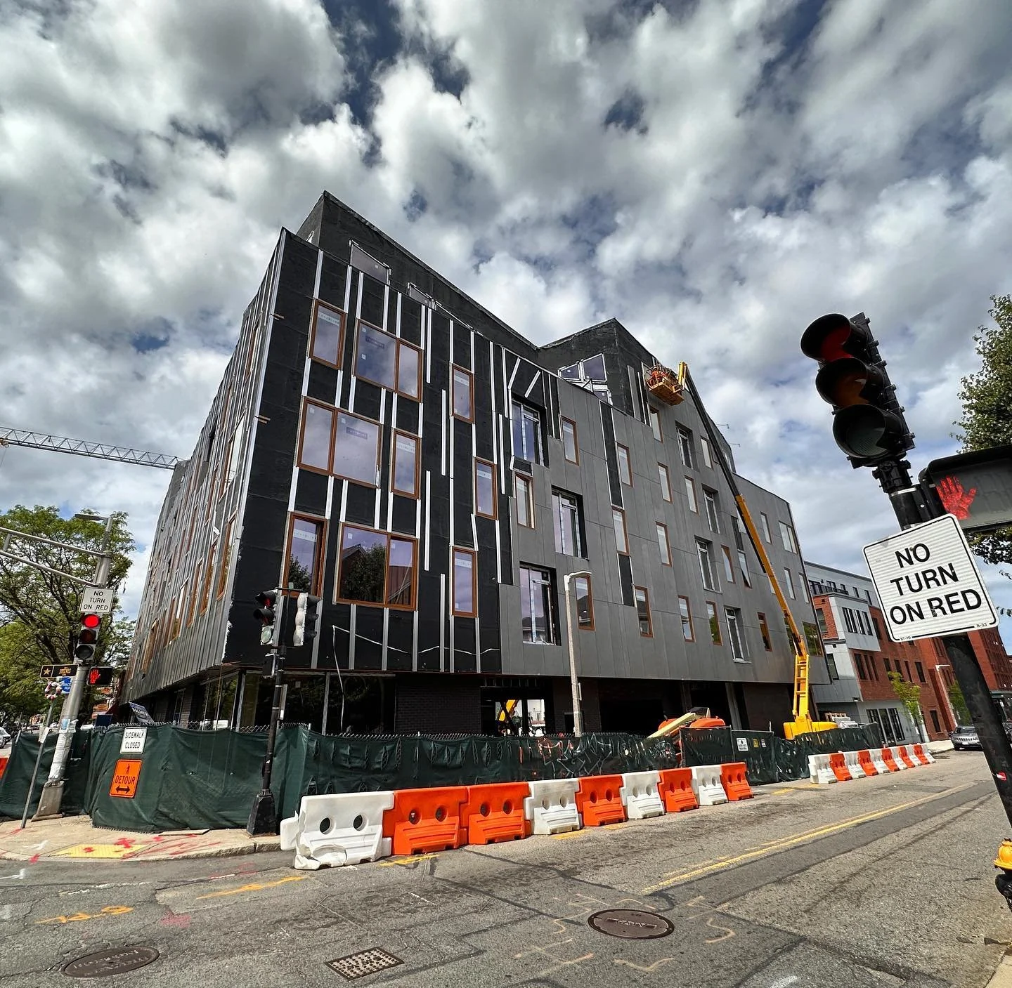 K&Oslash;L Zinc | 211 Green St | Monte French Design Studio | Boston MA |  progress 
.
.
.
#kolfacade #facadesx #architect #material #commercialconstruction #builder #facade #architecture #cladding #fibercement #buildingenvelope #design #modern #mode