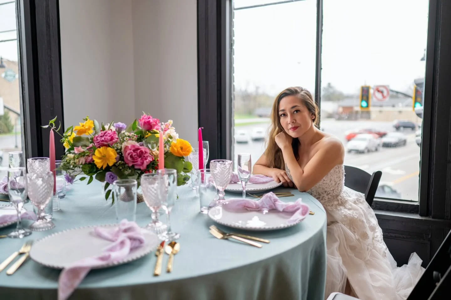 Spring has us thinking about this beautiful tablescape 🌸

A little mix of creativity and collaboration brought this one together&mdash;design concept by us at Grafton Peek Social Hall, stunning florals from @reddaisyfloral, plus linens, chargers, si