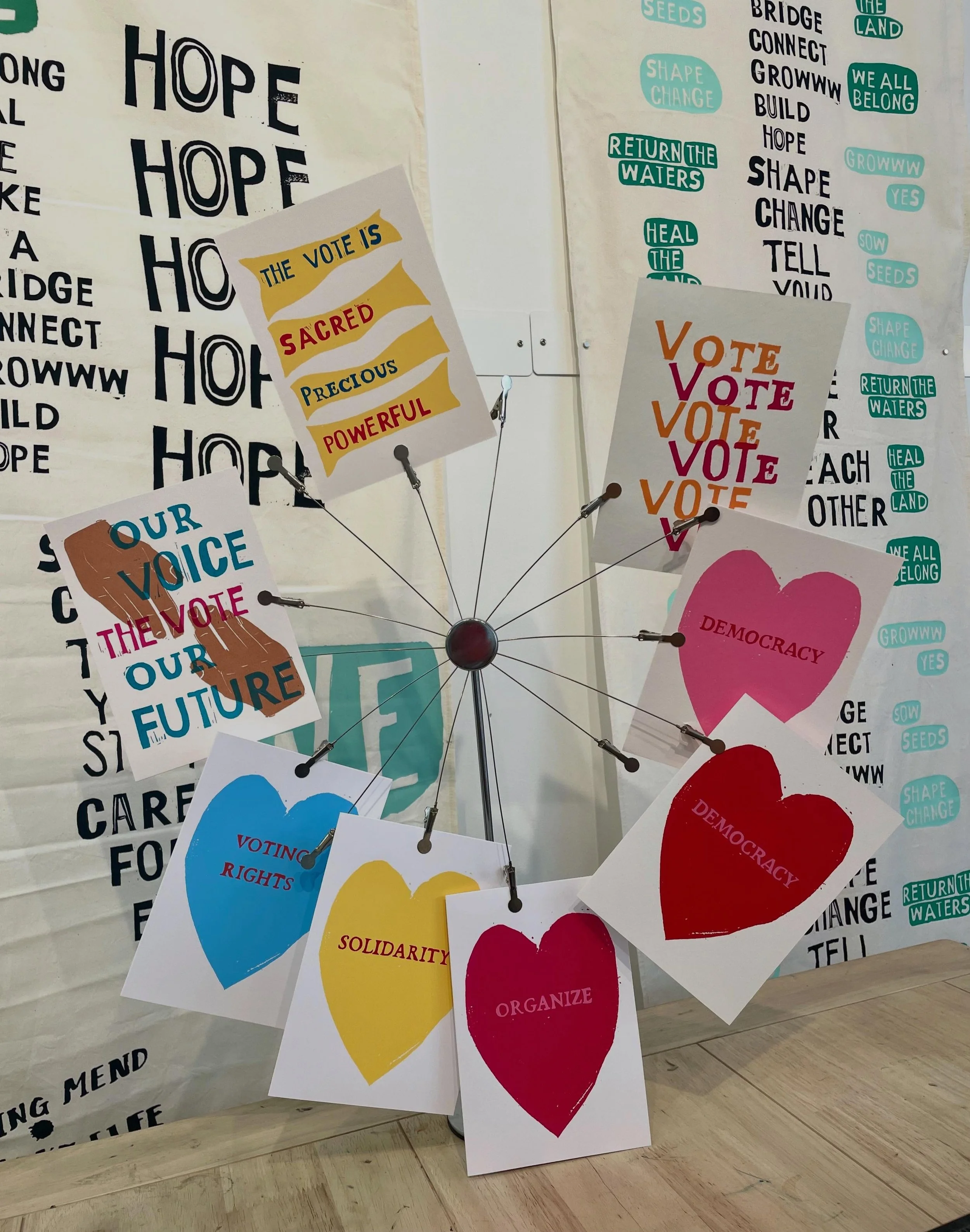 Happy Friday friends! I have been working on my democracy valentines. The vote is sacred, precious and powerful. Organize. Voting rights. Solidarity. I will be bringing these with some other new editions to @space538 for August first Friday. You can 