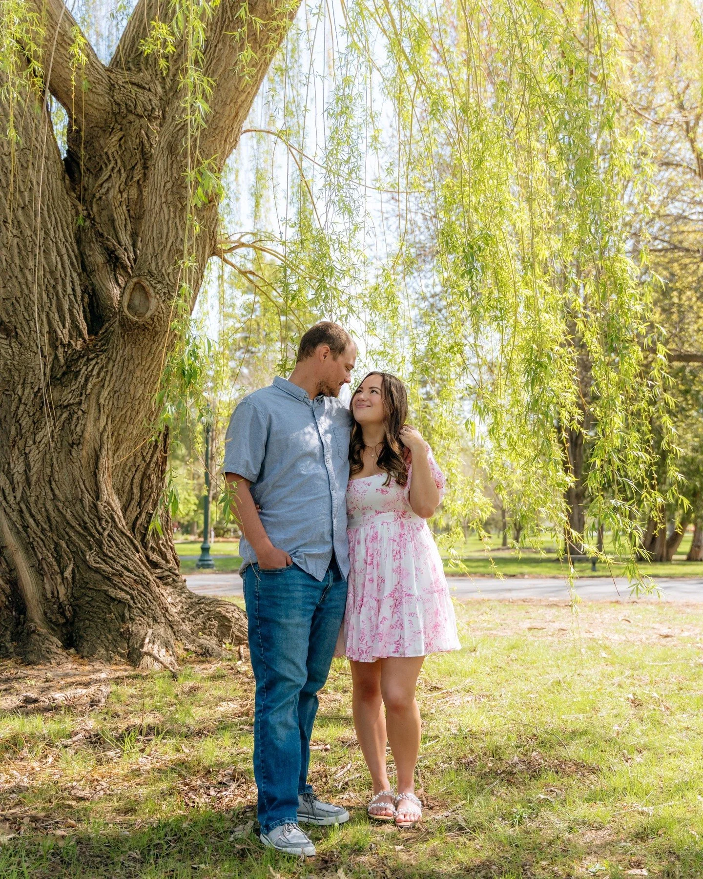 Wedding week for Lindsey + Hunter!! 
All the anticipation &amp; planning is coming to an end! Now, the only thing left for them is to fully enjoy &amp; be present during the wedding day as they become a married couple! 

Cannot wait to capture such g