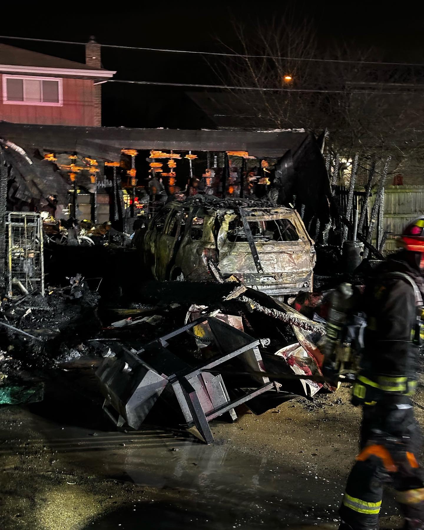 When tragedy strikes, know that we will be there when you call🛡️🧰

-
-
#diy #diyhomedecor #lakecountyindiana #remodeling #renovationproject #kitchen #interiordesign #homedecor #mykitchen #houseflipping #interior #architecture #painting #countertops