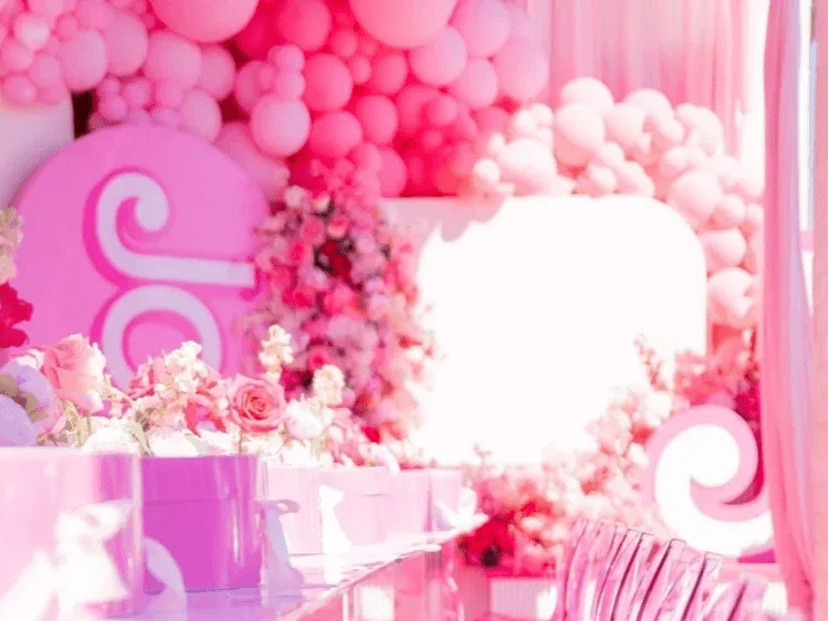 Pink birthday party florals in Dallas by Belle Decor