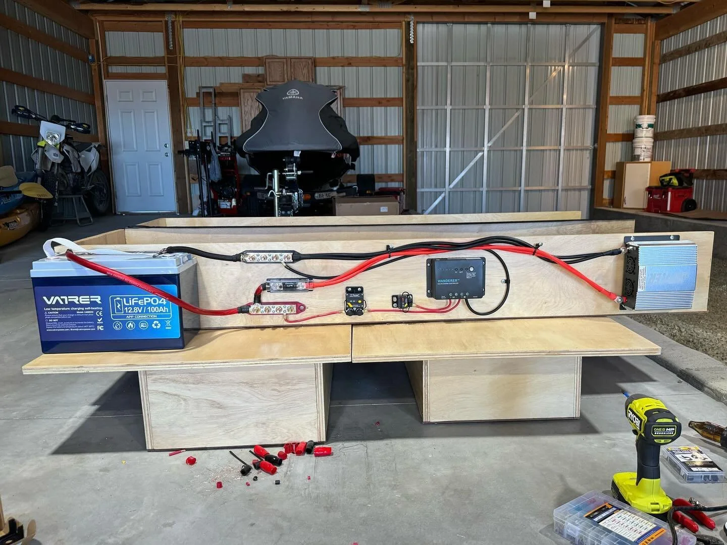 300W-Capable power setup in the bed of a Tacoma! 100AH lithium battery, 1500W inverter, 30A solar charge controller. Pretty clean, and super functional with room to expand.
&mdash;
#solar #tacoma #bedpower #lithium #100ah #bluetooth #toyota #overland