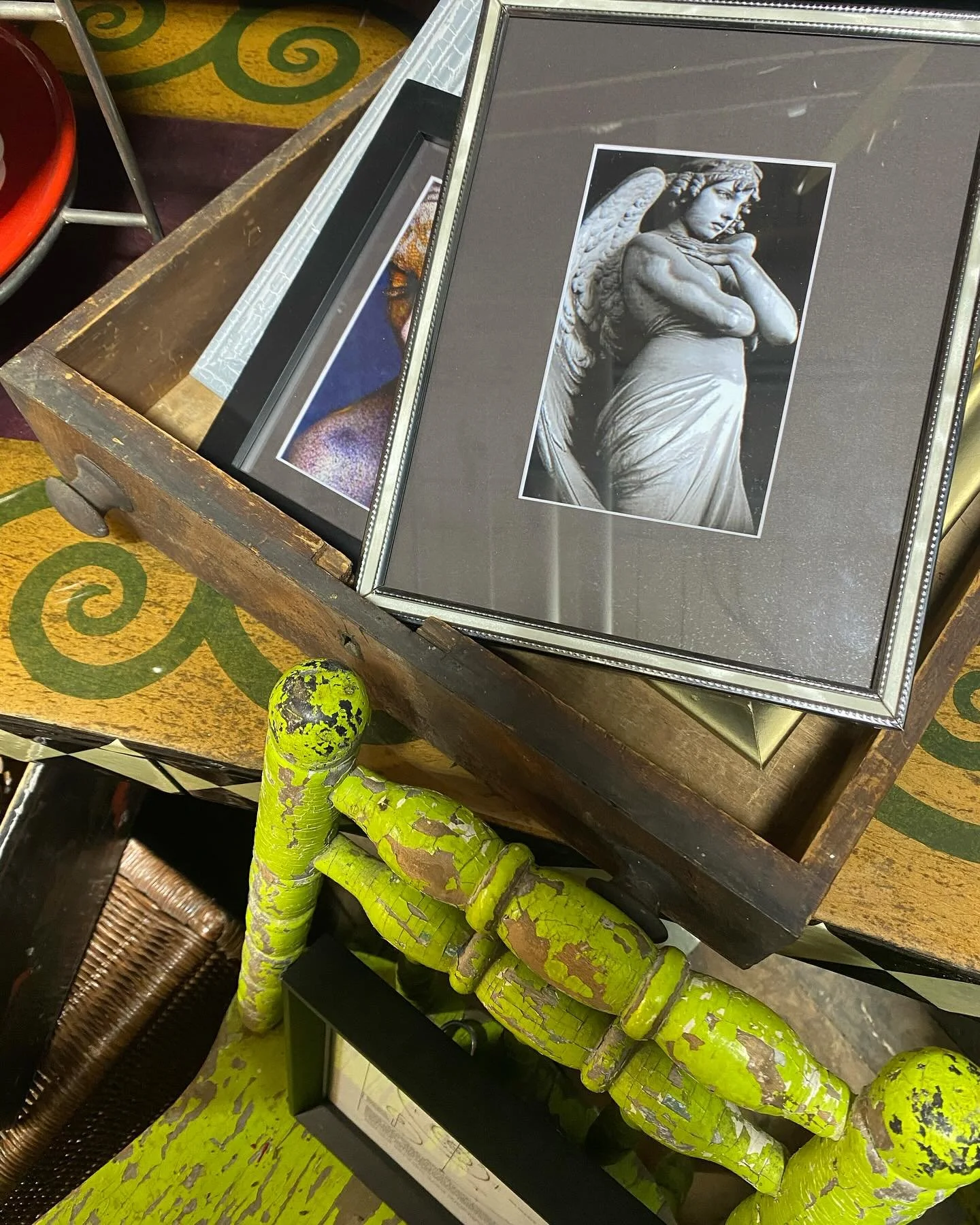 ✨

Not Only Is It The Last Day Of November!!!
It&rsquo;s SMALL BUSINESS SATURDAY!!!

✨

Join Us Today 10-5pm For:
Raffles! Sales! Goodies! Christmas Tunes! &amp; More!

✨

Supporting Small Business Is COOL 😎 
You&rsquo;re Helping Your Local Communit