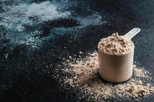 Protein Everywhere: How to Choose the Helpful Options (and Avoid the Ultra-Processed Trap)