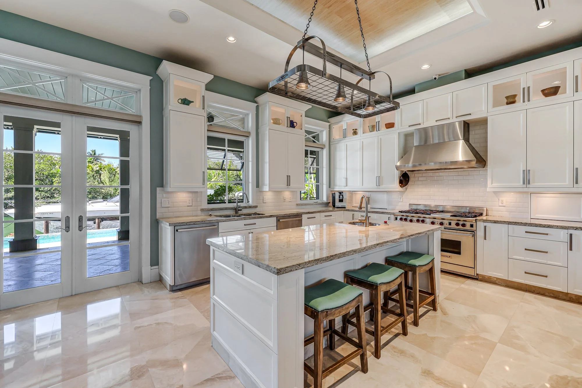 9320 Balada St-63.jpg