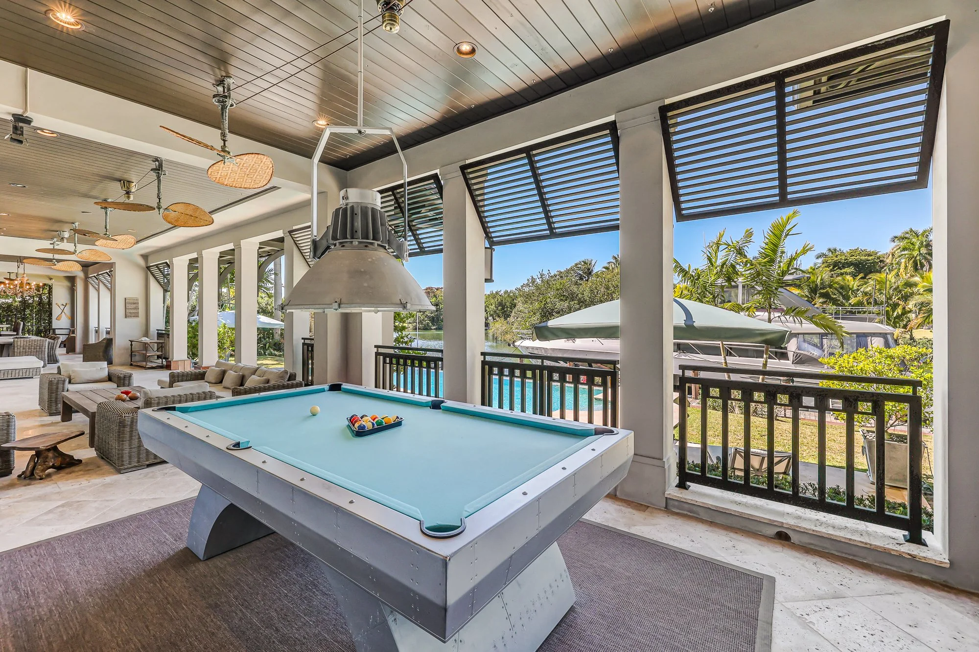 9320 Balada St-56.jpg