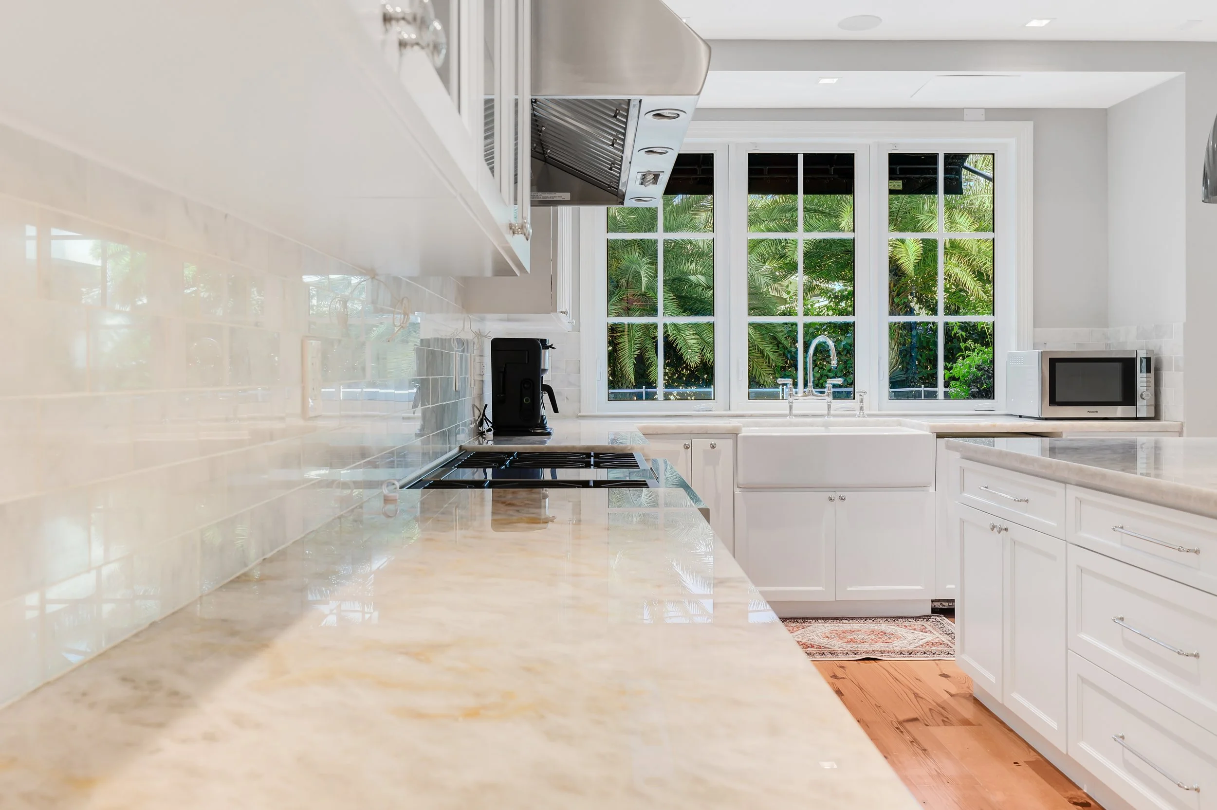 1311 Alhambra Cir-22.jpg