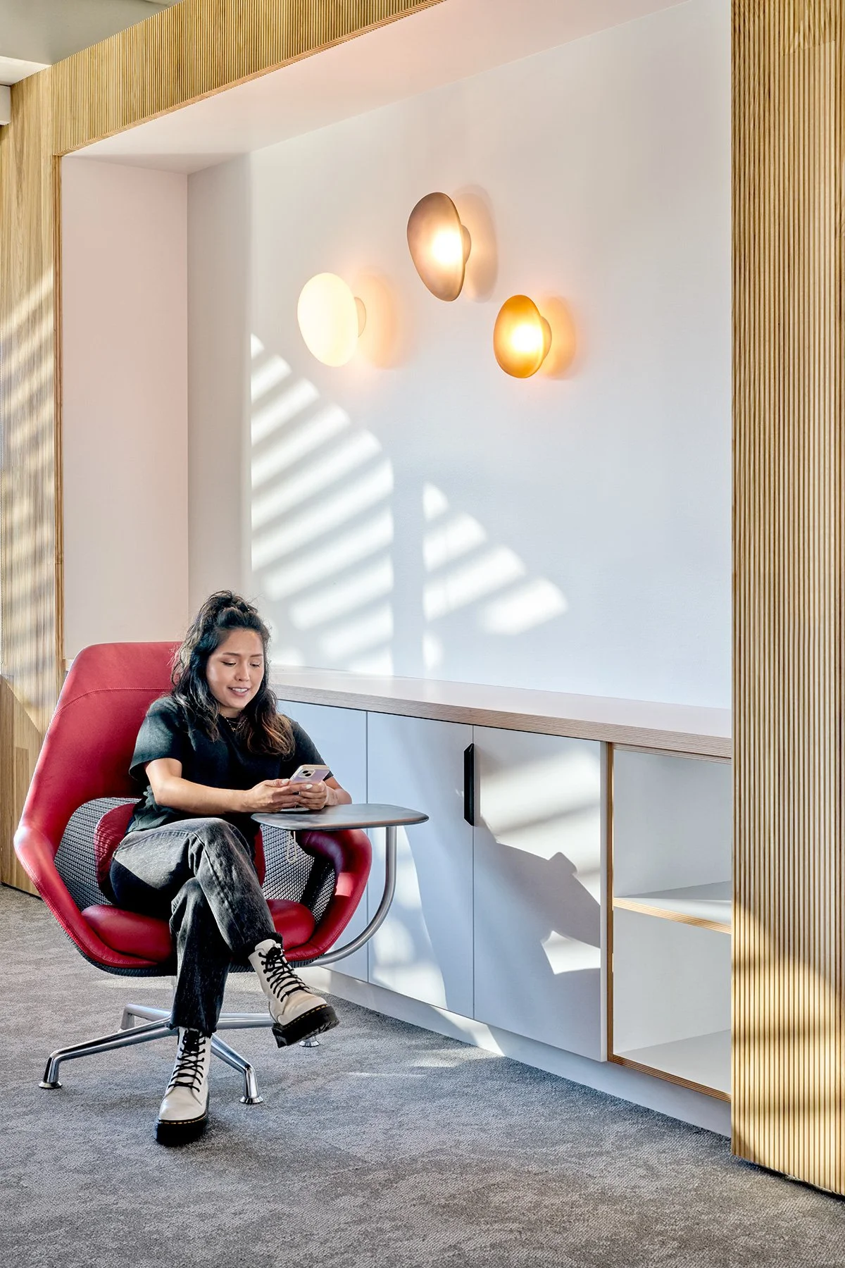 AP+I-Design_HP--Poly_Reading-Nook_1200x1800---370.jpg