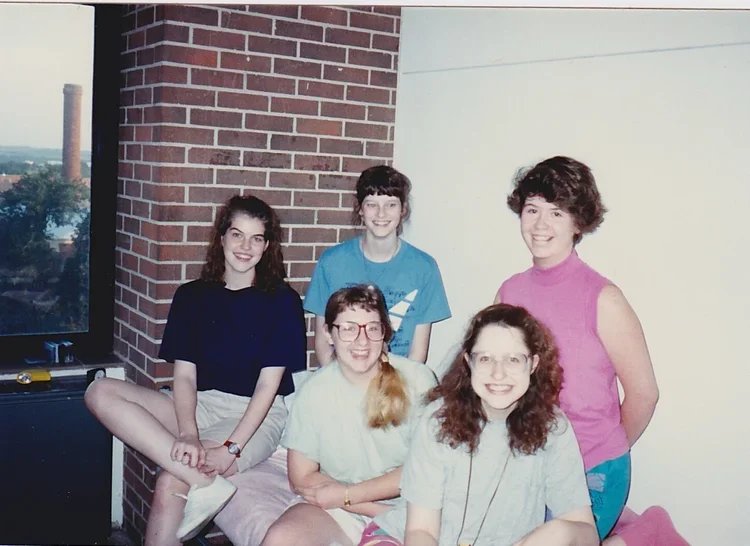1989-girls+group+2.jpg.webp