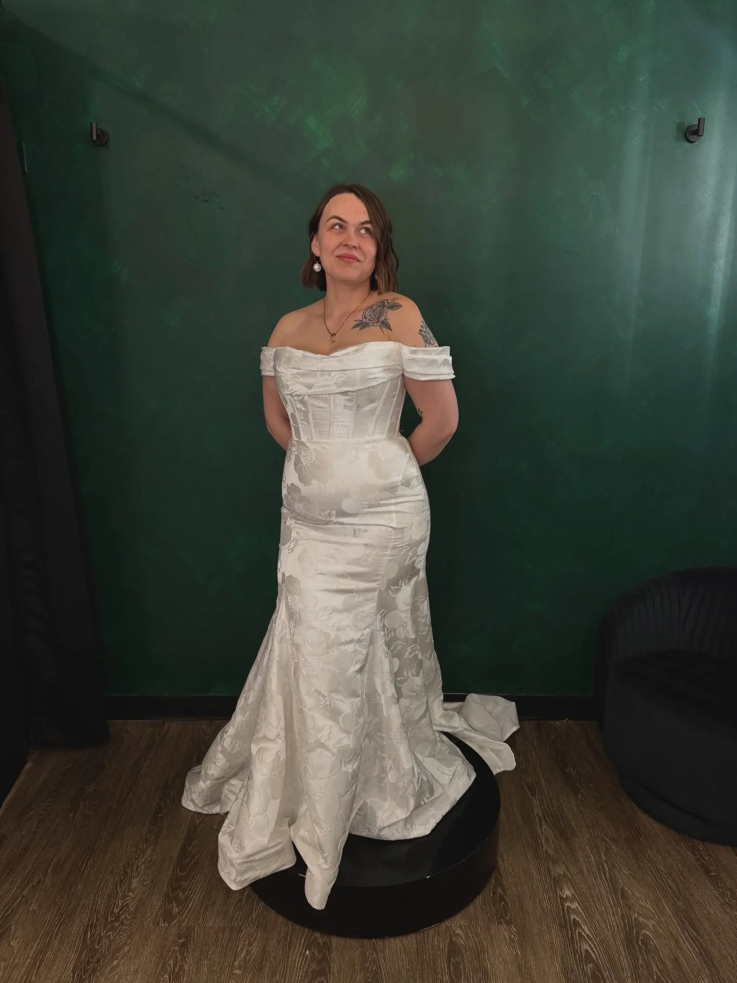 There&rsquo;s nothing better than a good fit and flare, except maybe 3 of them, in full lace👀🫶🏼 

#bridalgown #kcbride #weddingdress #kansascity #lgbtq+