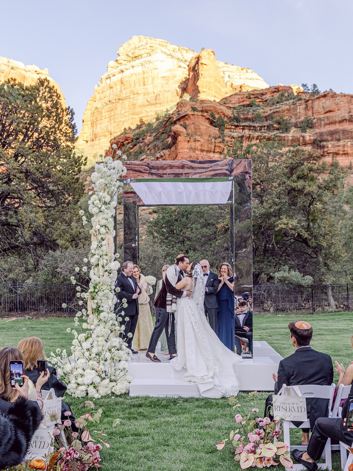 4.5.25 !!! 

Photographer: @abielivesayphotography 
Planning: @justinefritzweddings 
Venue: @enchantment_resort