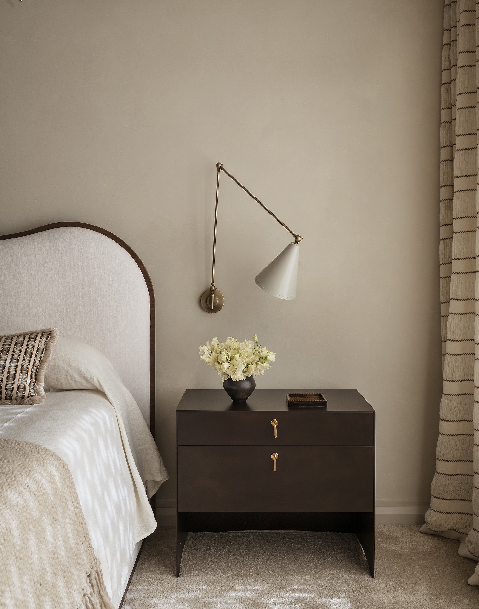 2026-03-10 Sarah Tract. 2150 Broadway15388.jpg