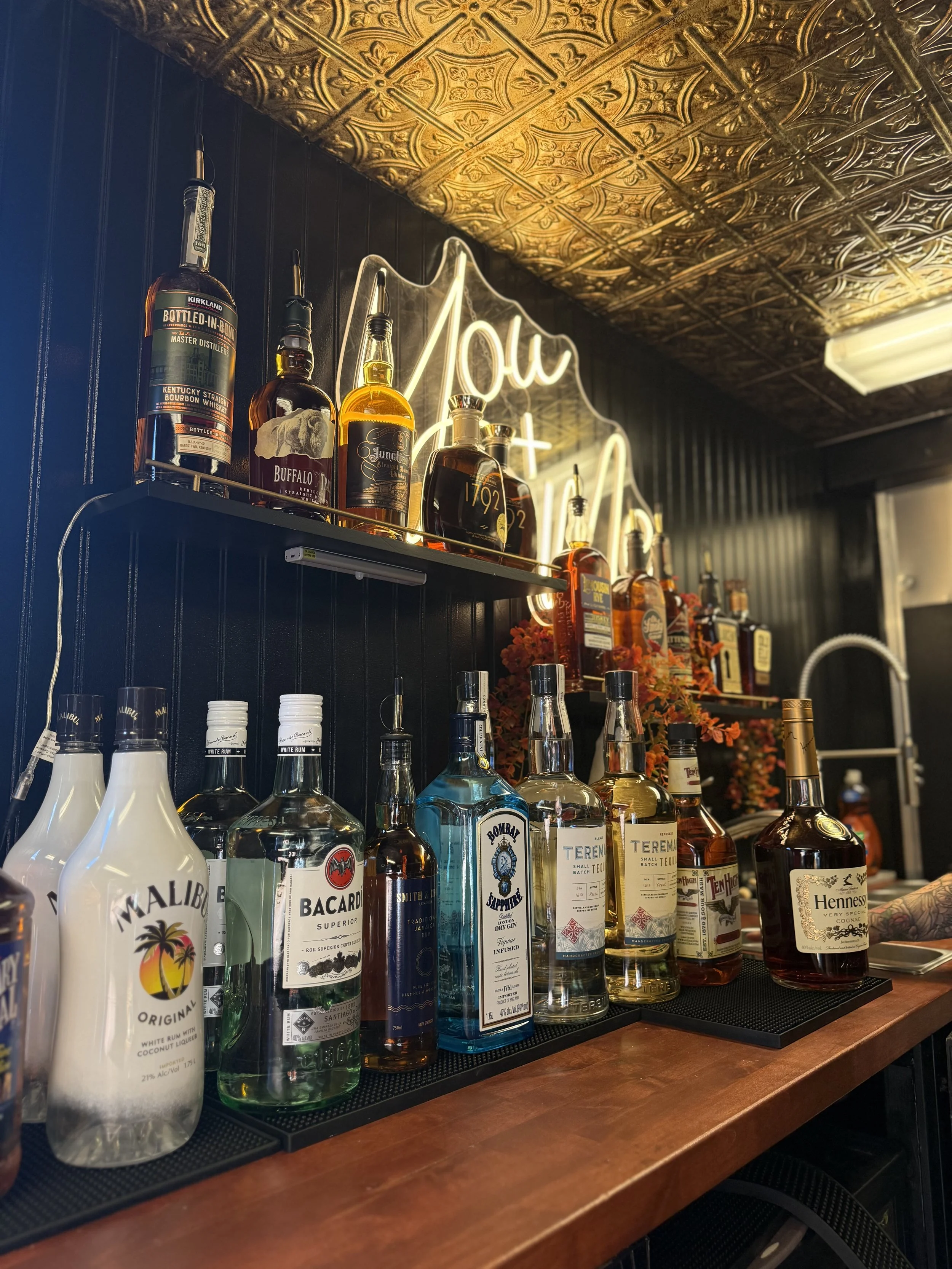 The interior is completely customizable with your own photos or preferred artwork. Varying lighting choices and the optional use of our projector for the exterior of the Mobile Bar trailer is also available for every event. 