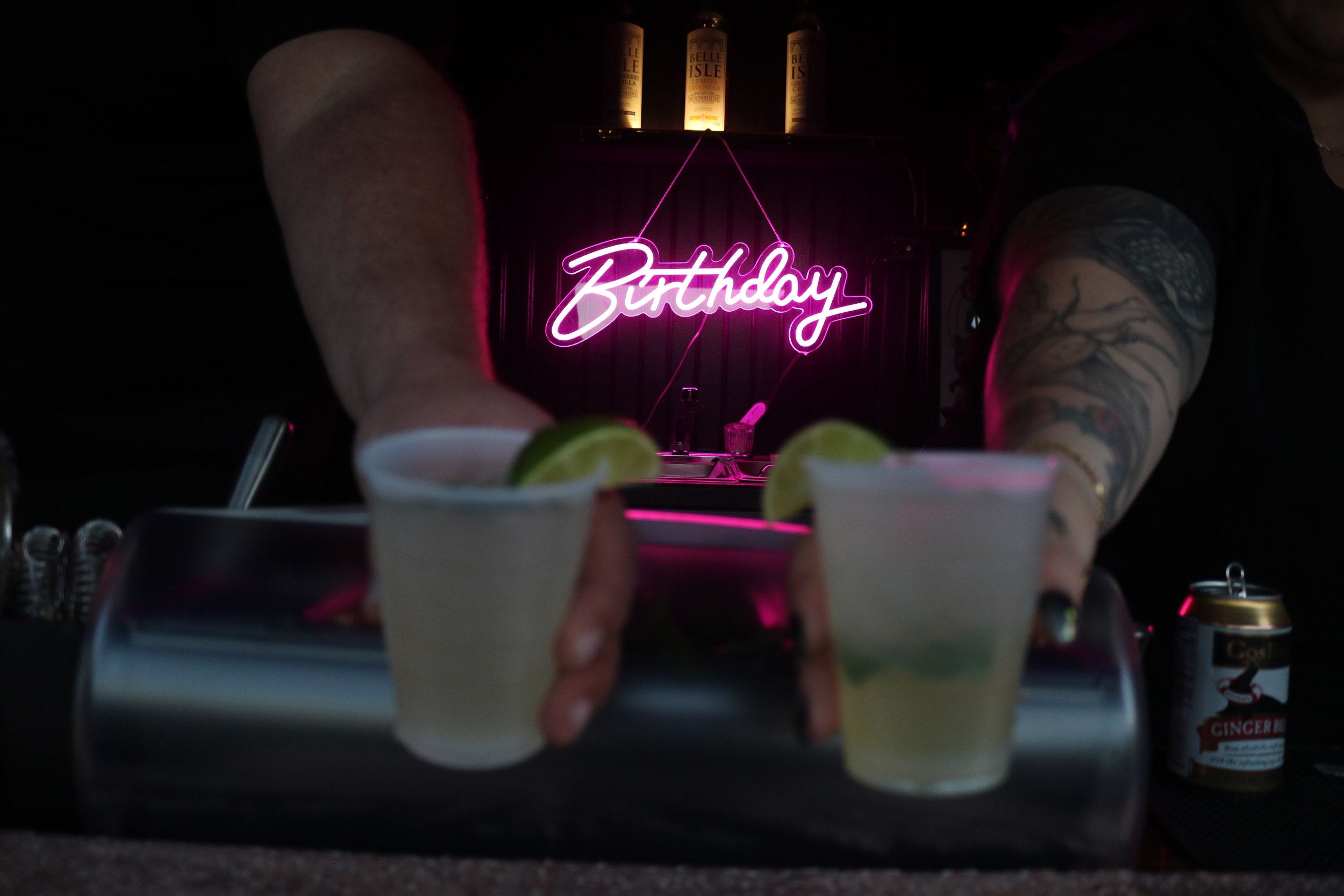 Every birthday is special with a mobile bar at your party. 