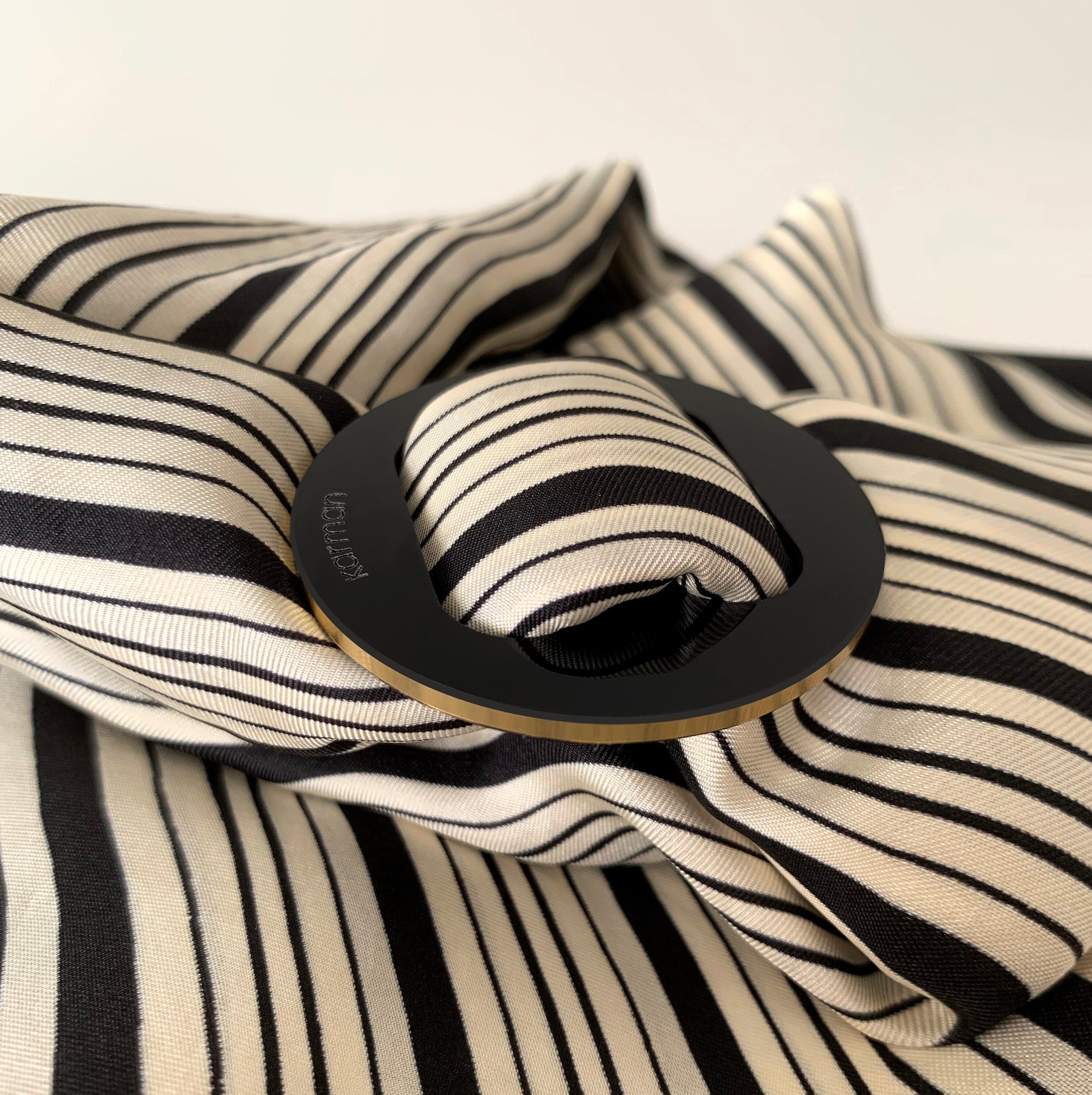 https://i.etsystatic.com/6437086/r/il/c7a1e2/4122864124/il_fullxfull.4122864124_e3re.jpg
